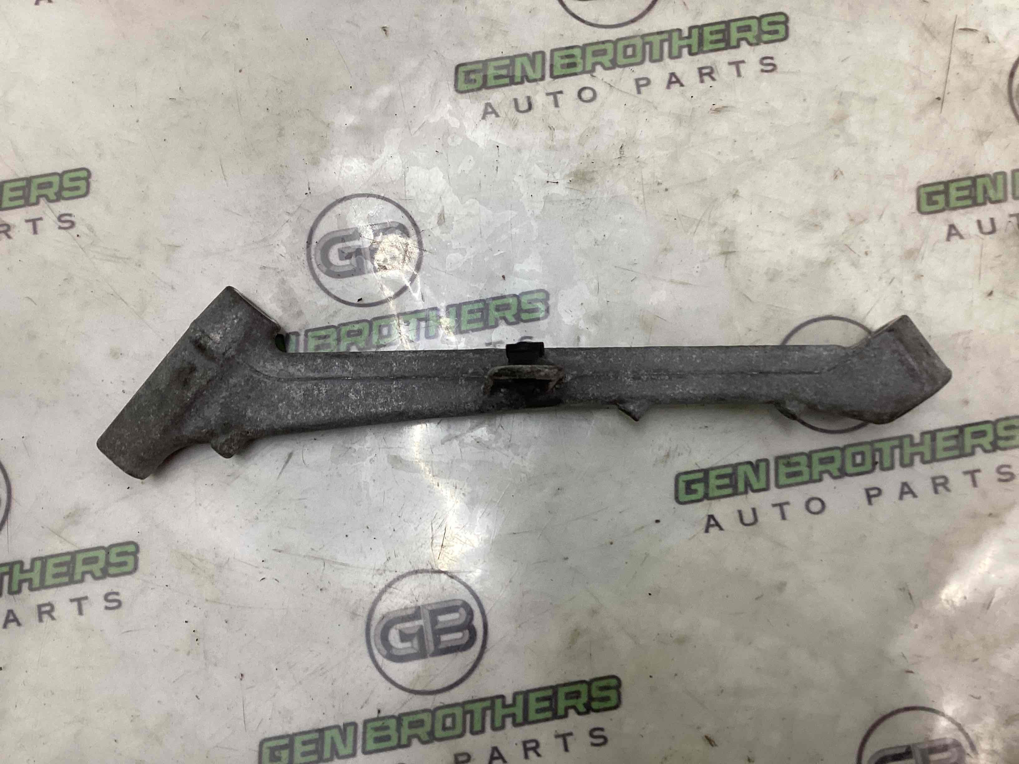 Кріплення, кронштейн