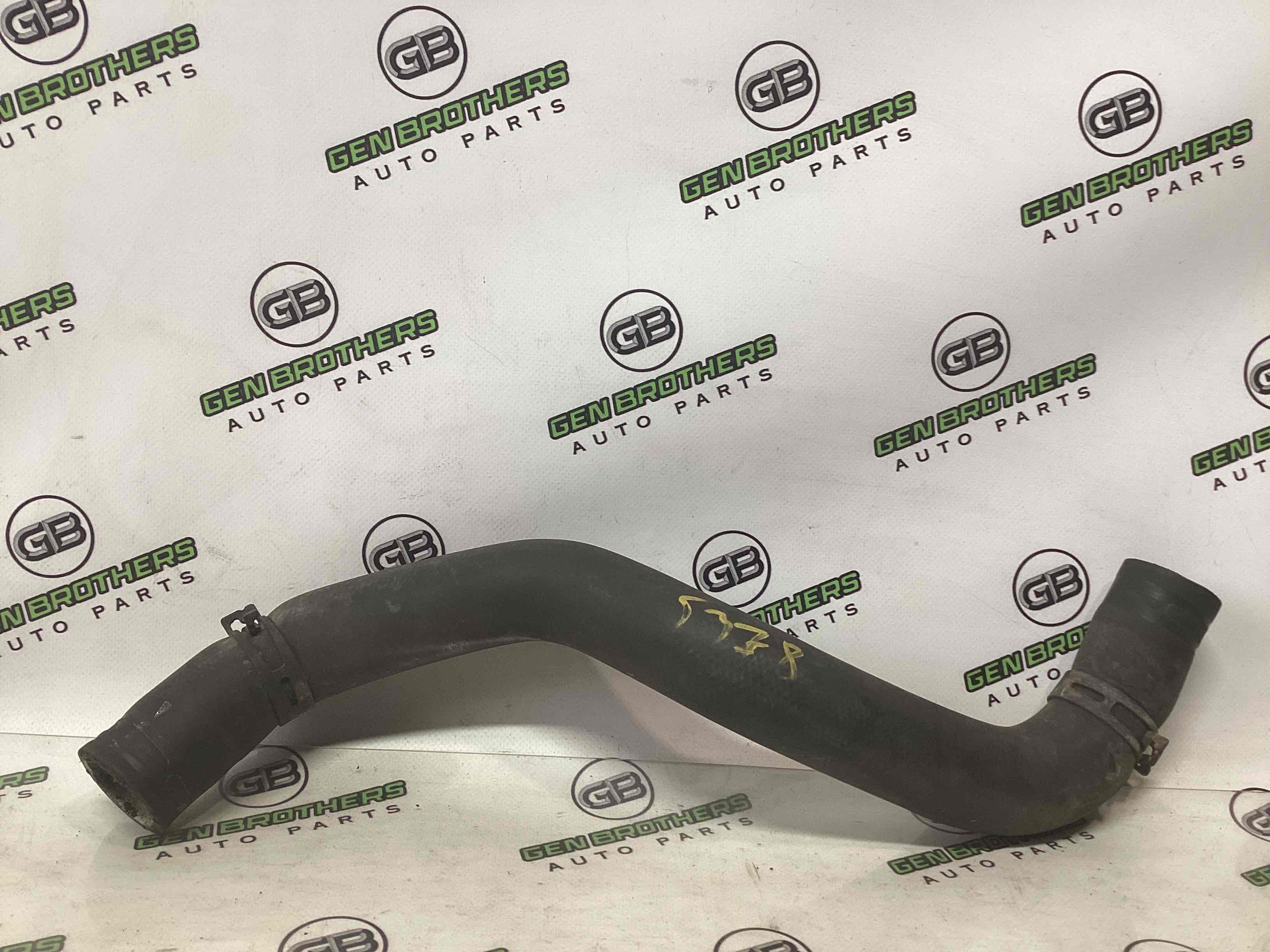 Патрубок радіаторів