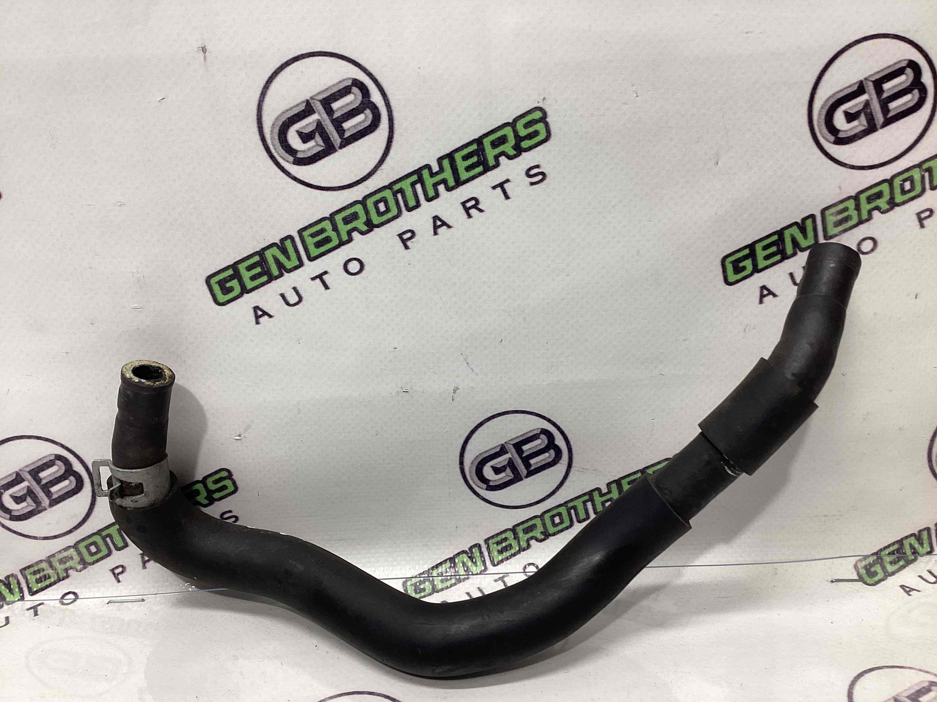 Патрубок трубопровід, шланг