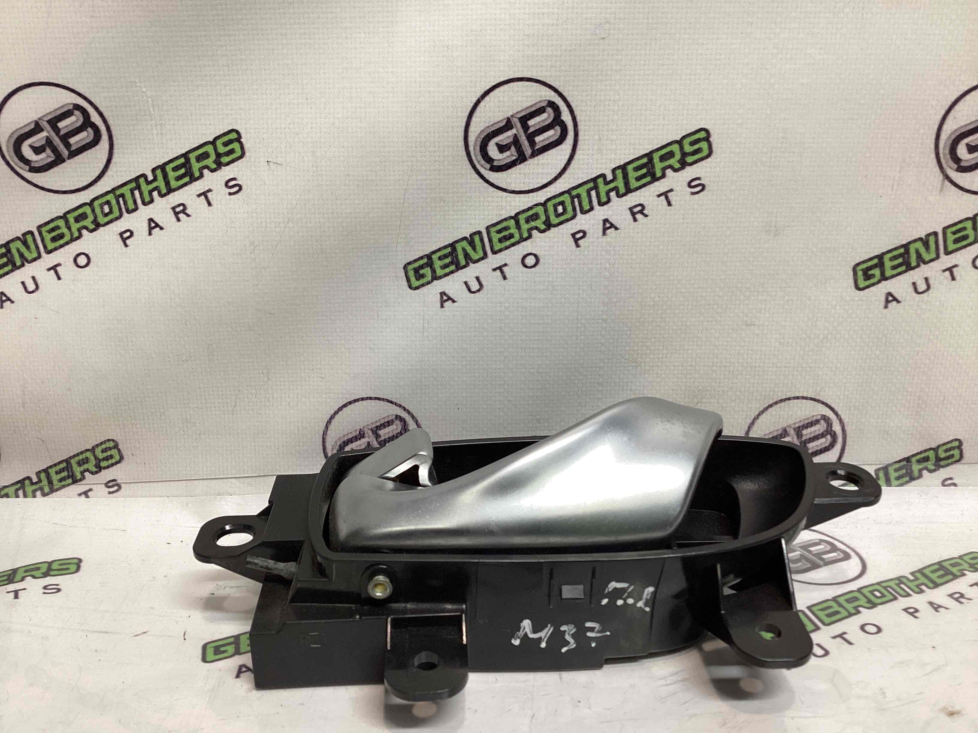 Ручка дверей салону внутрішня, поручень