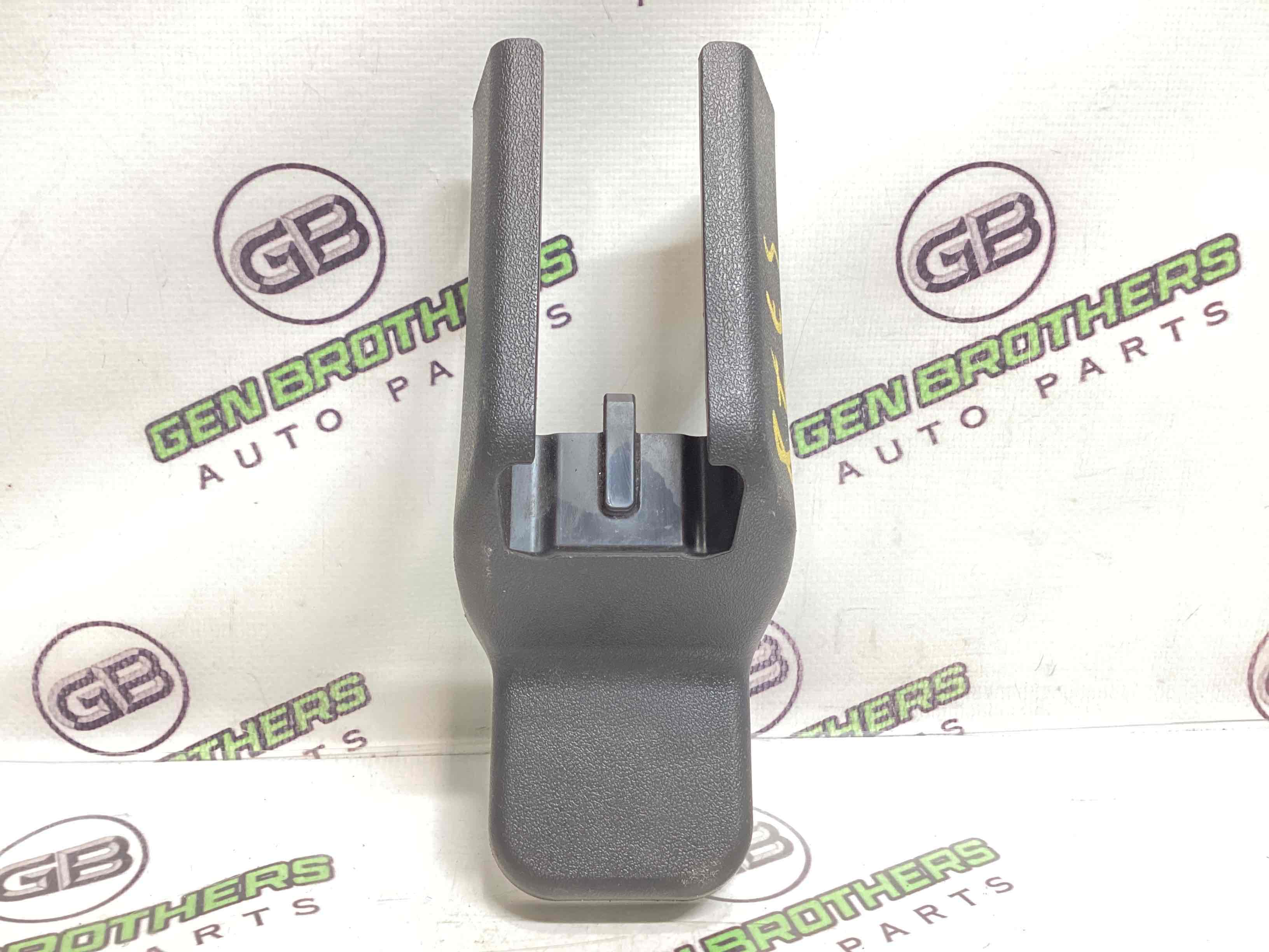 Пластикові елементи салону