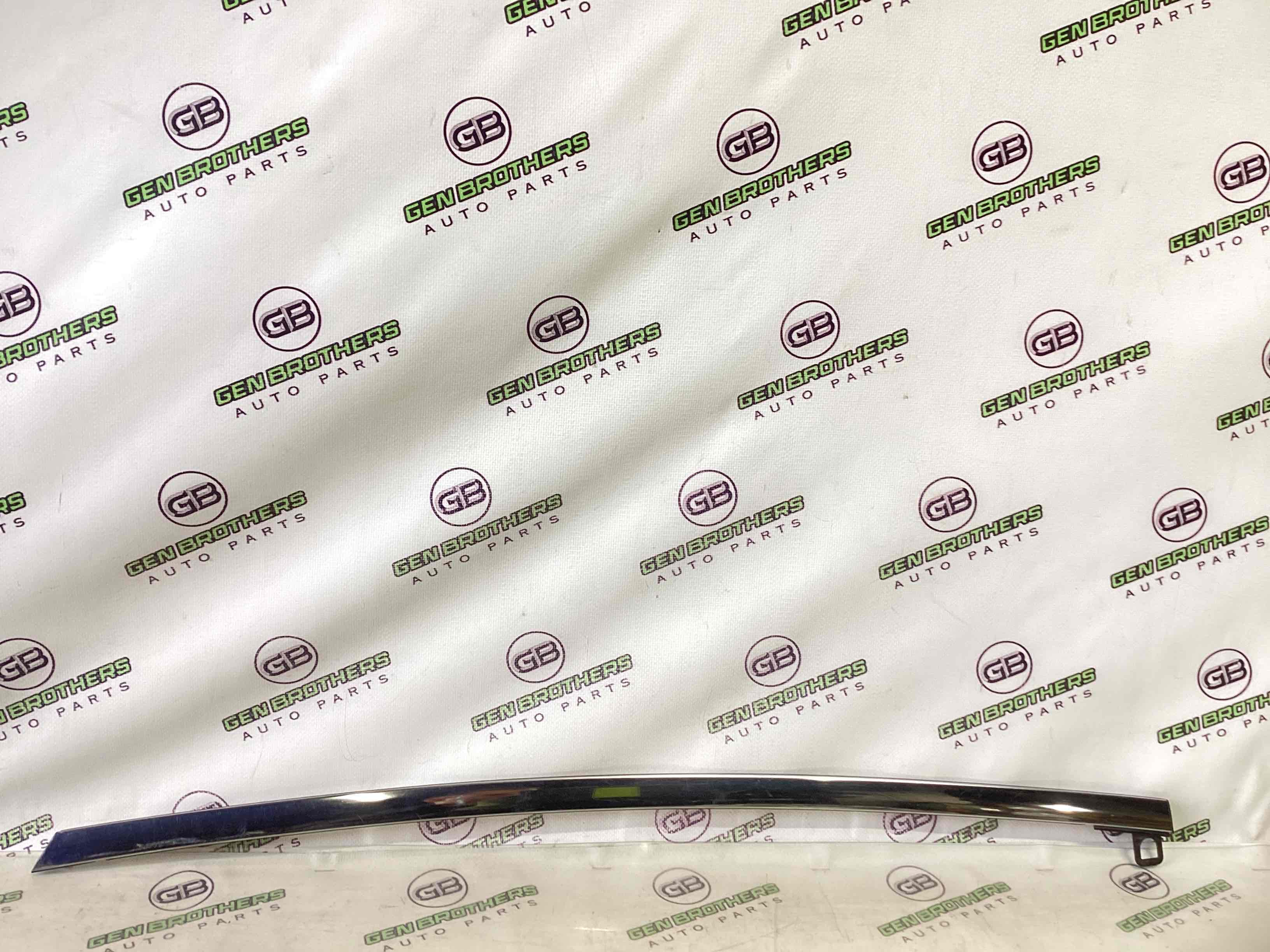 Молдинг двері задньої правої