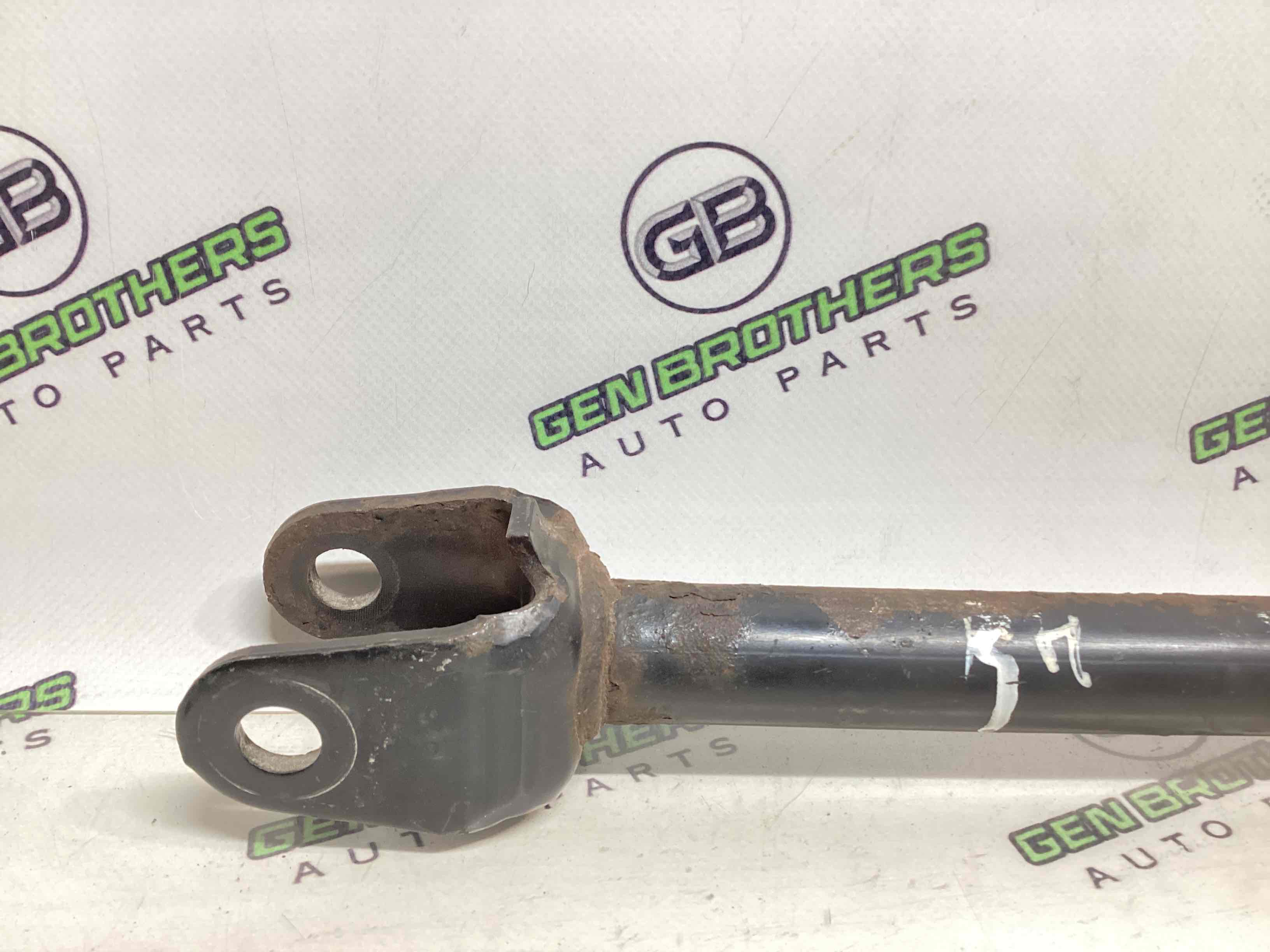 Важіль задній правий