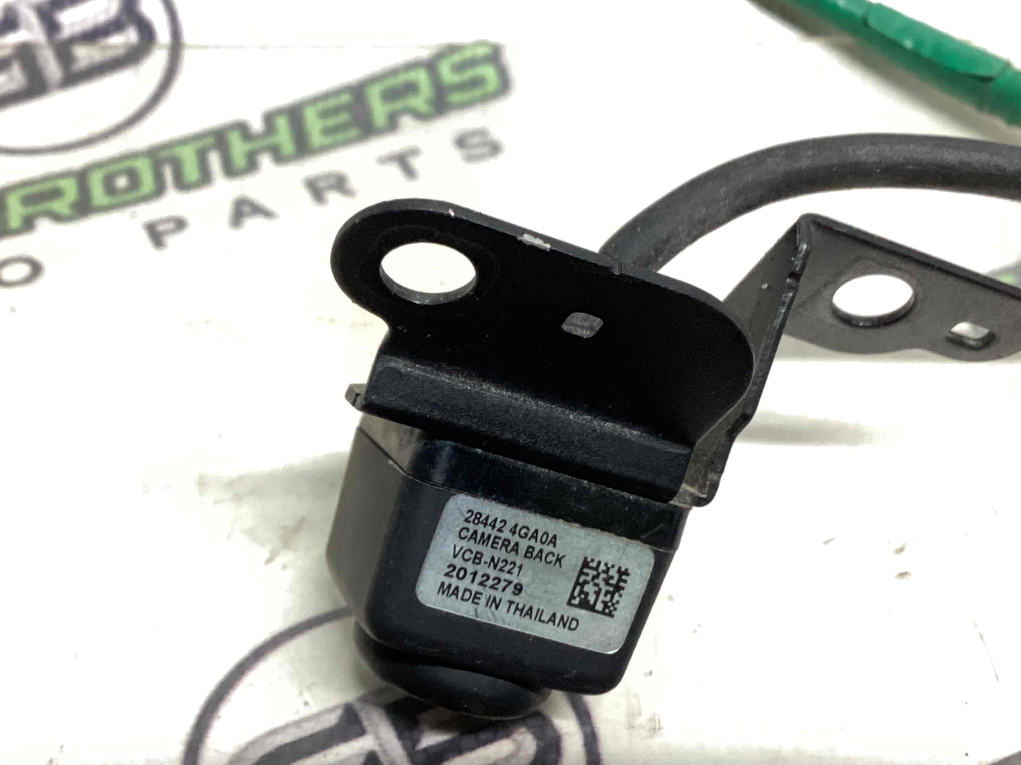 Камера, кріплення камери, корпус