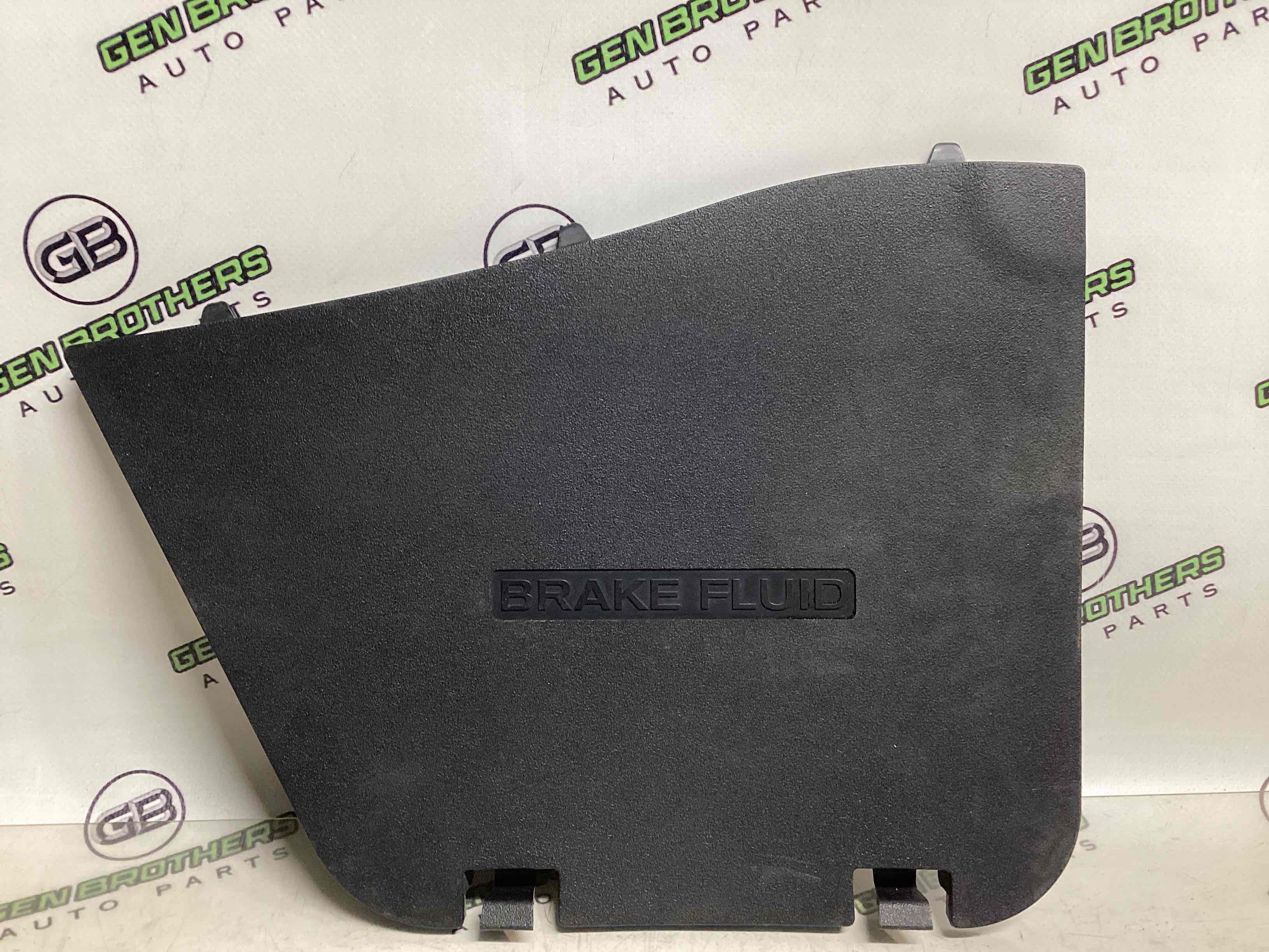 Полиця акумулятора, кришка, кріплення майданчик АКБ