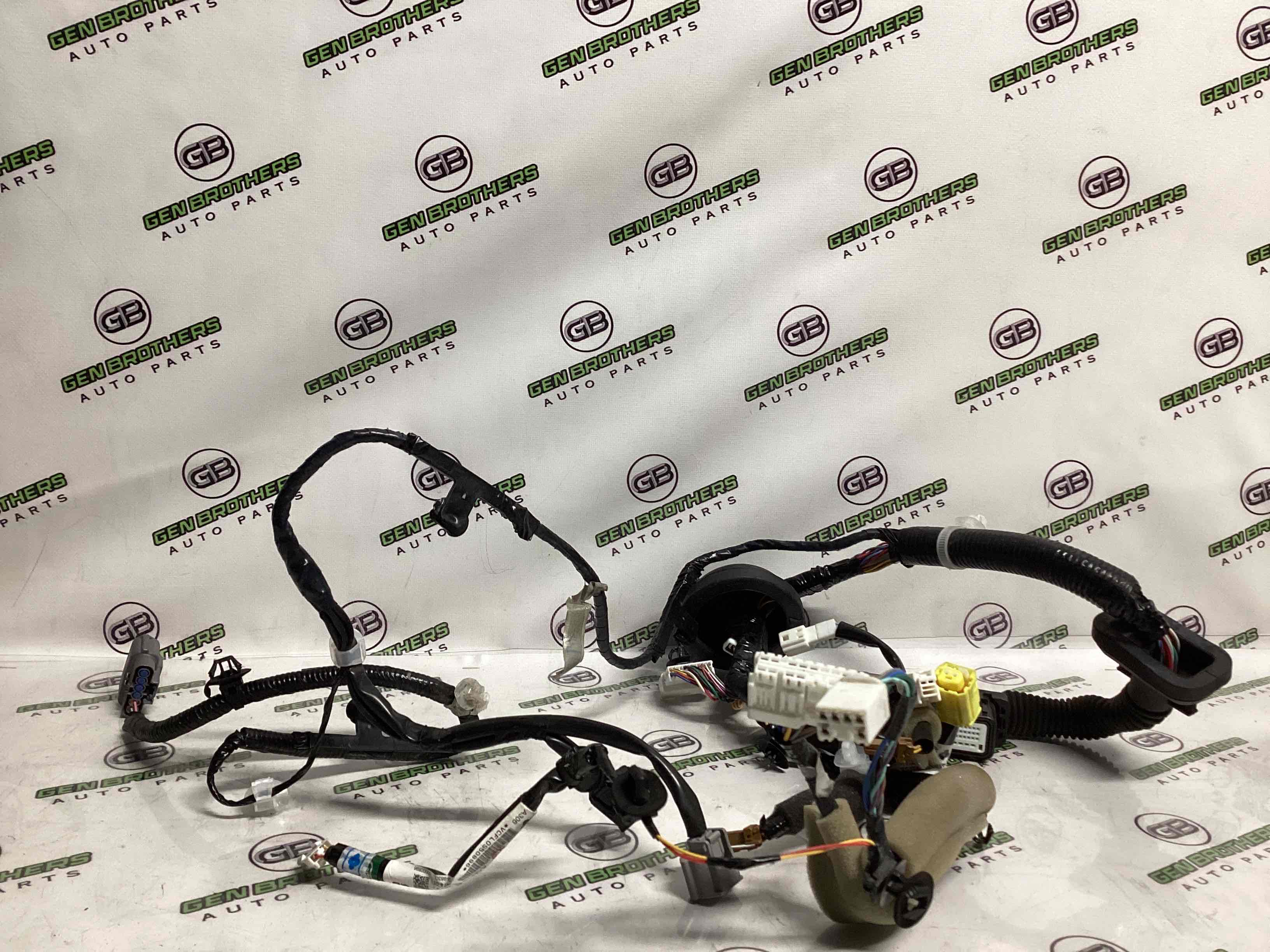 Електропроводка дверей, кришки багажника коса