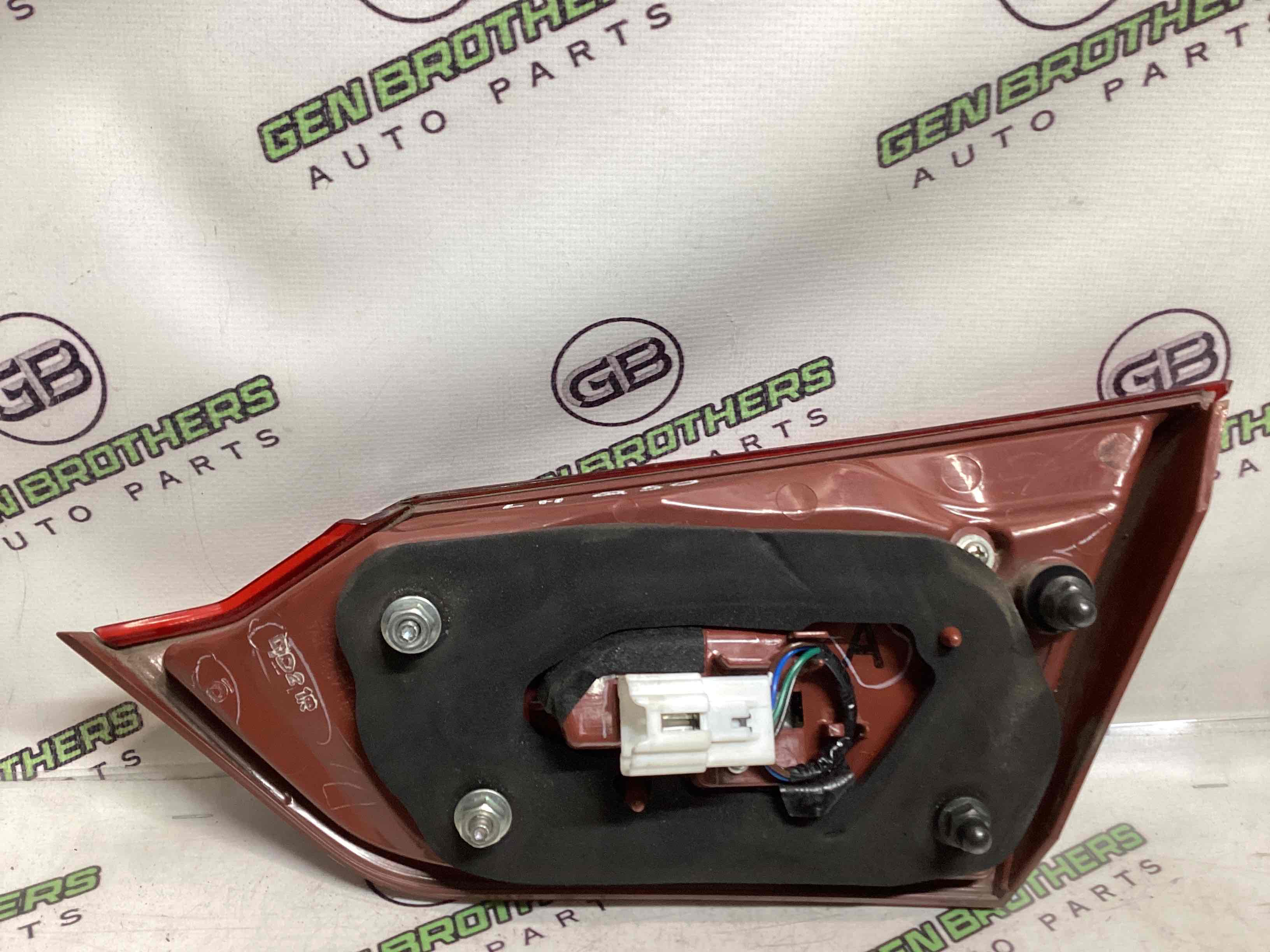 Ліхтар задній лівий