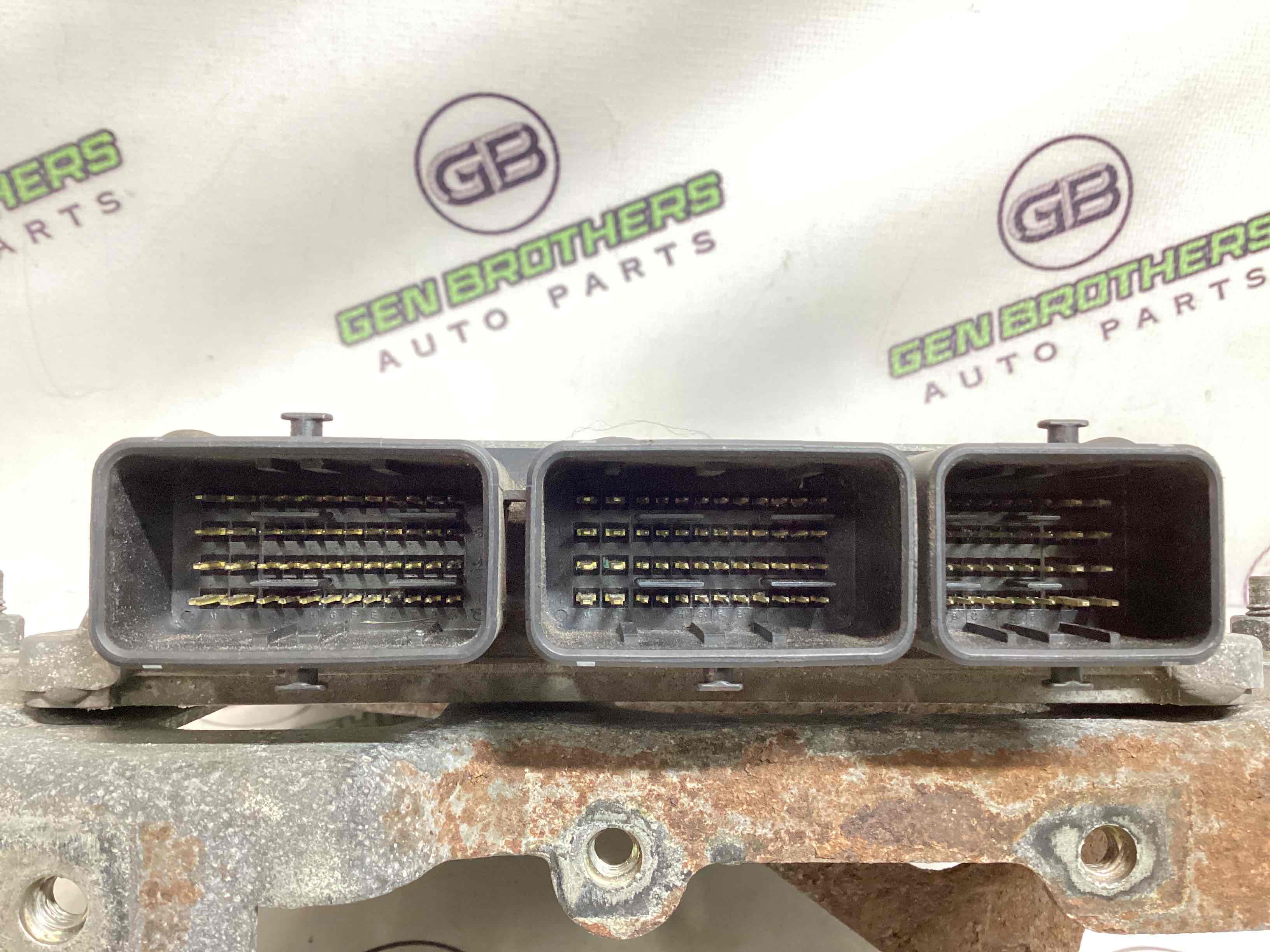 Блок ECU комп'ютер двигуна