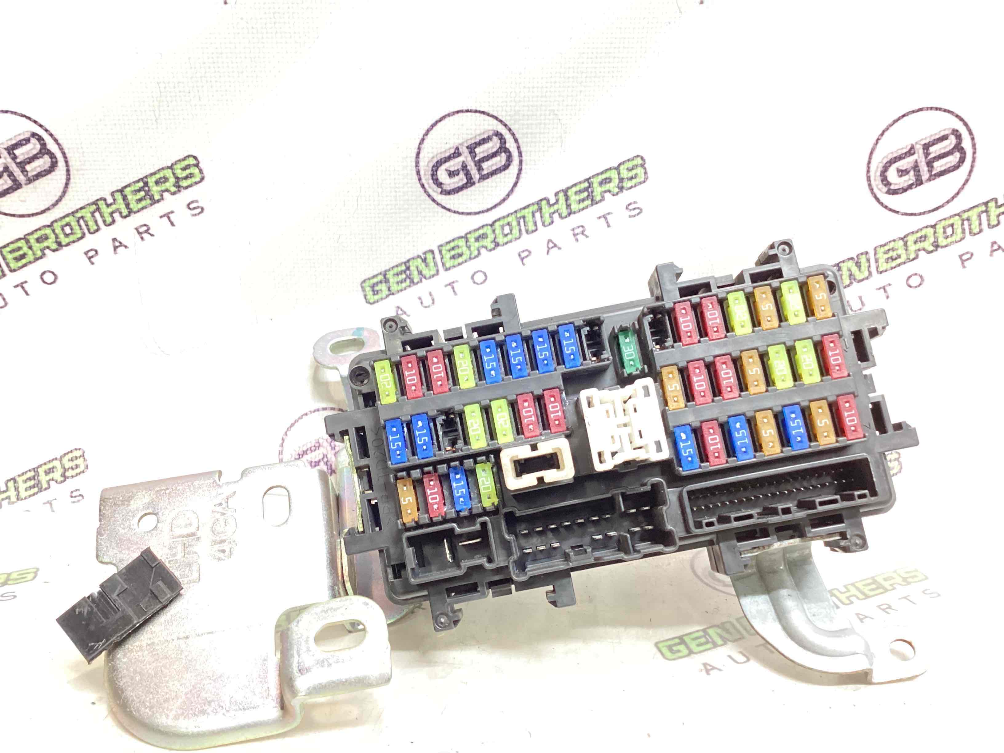 Блок запобіжників (блок реле)