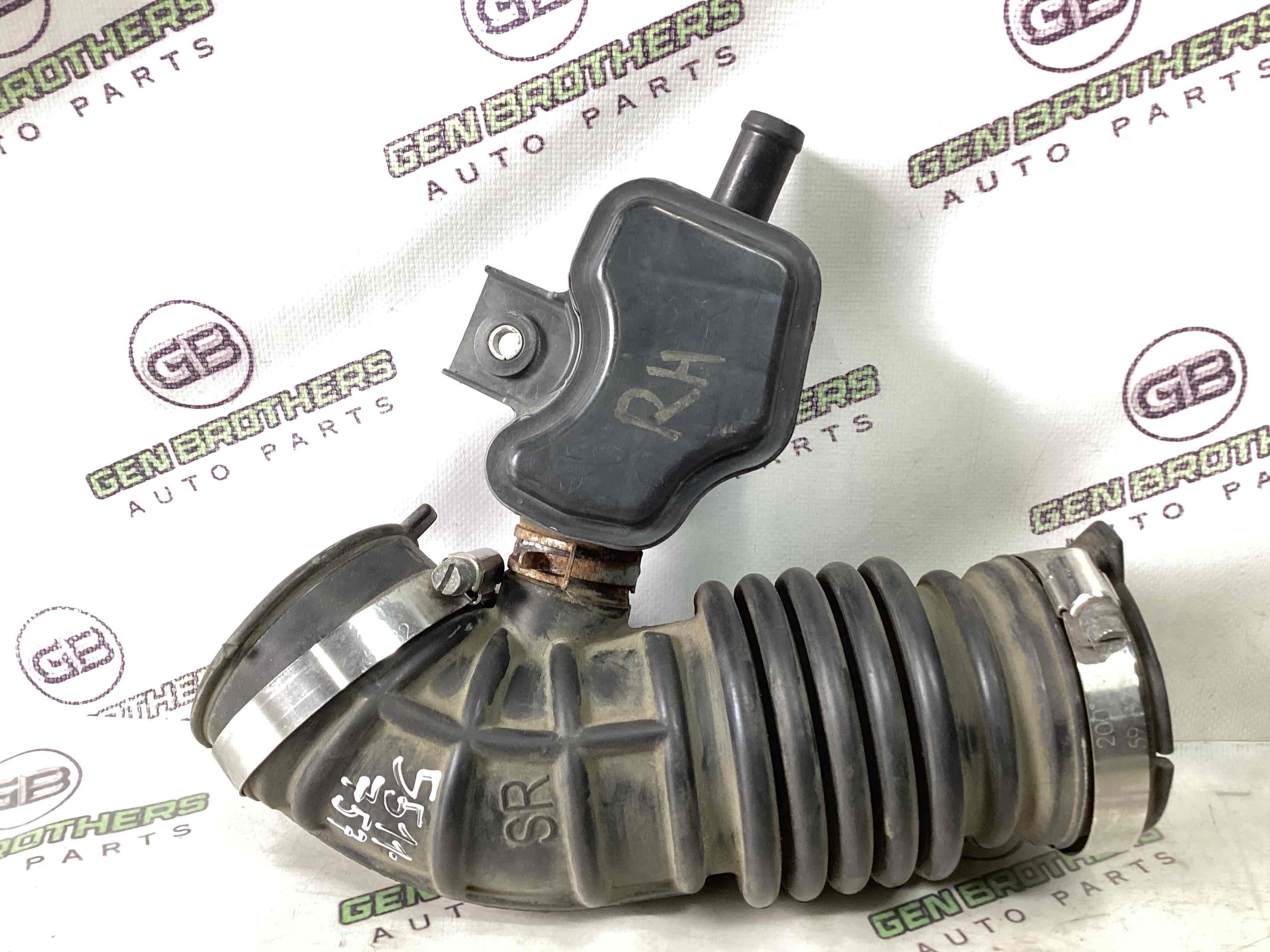 Патрубок повітряного фільтра