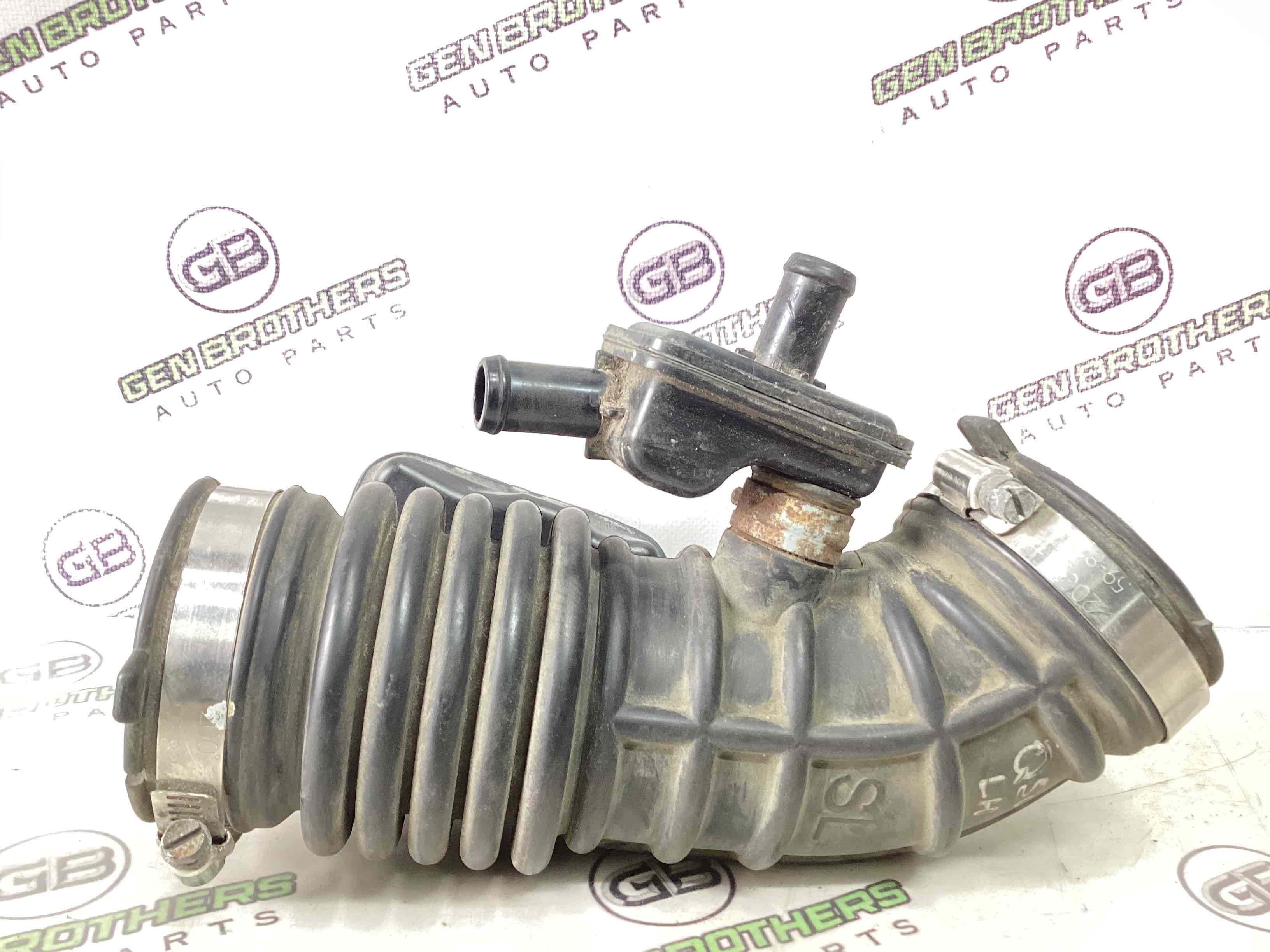 Патрубок повітряного фільтра