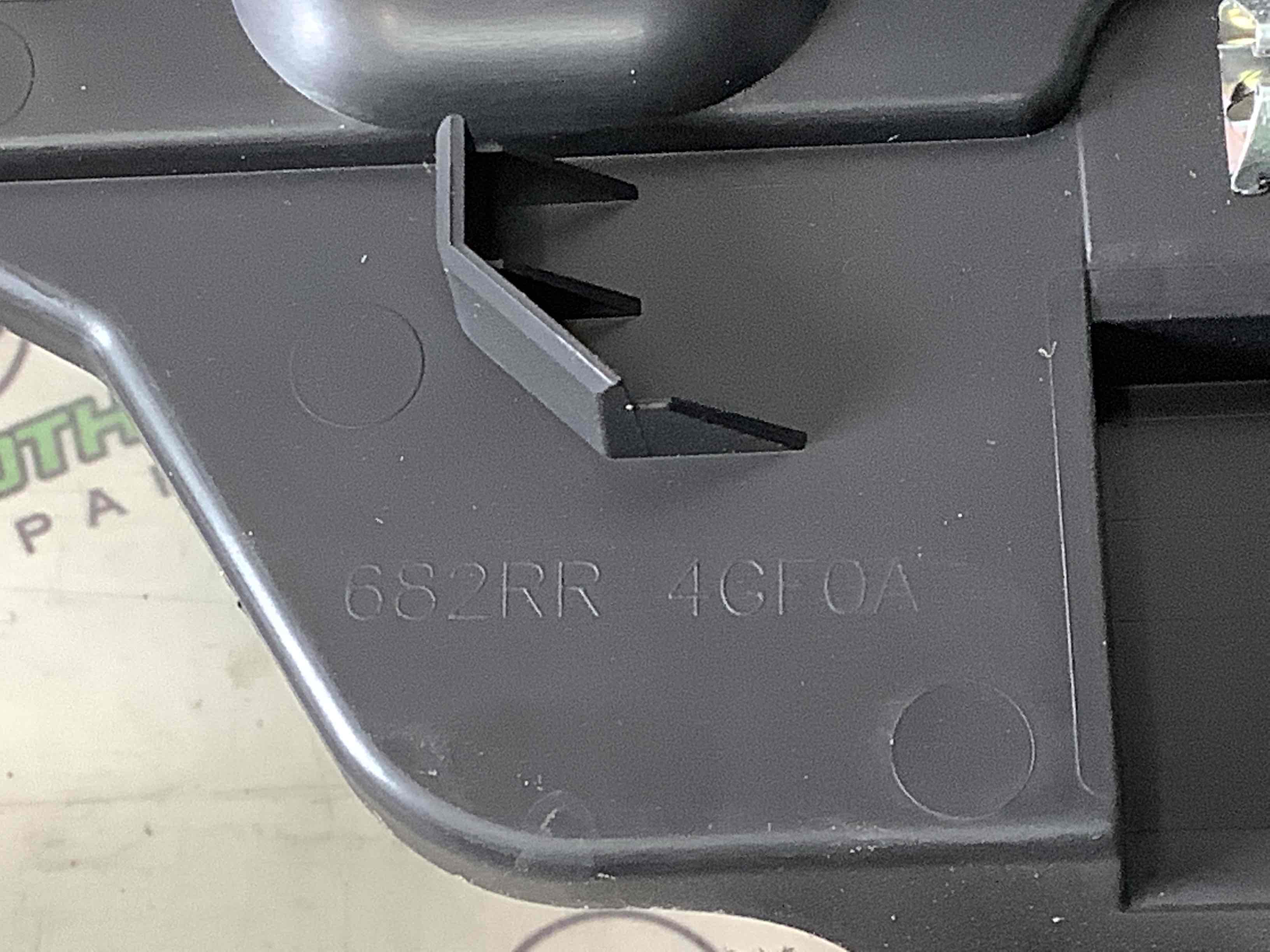 Панель передня салону торпедо