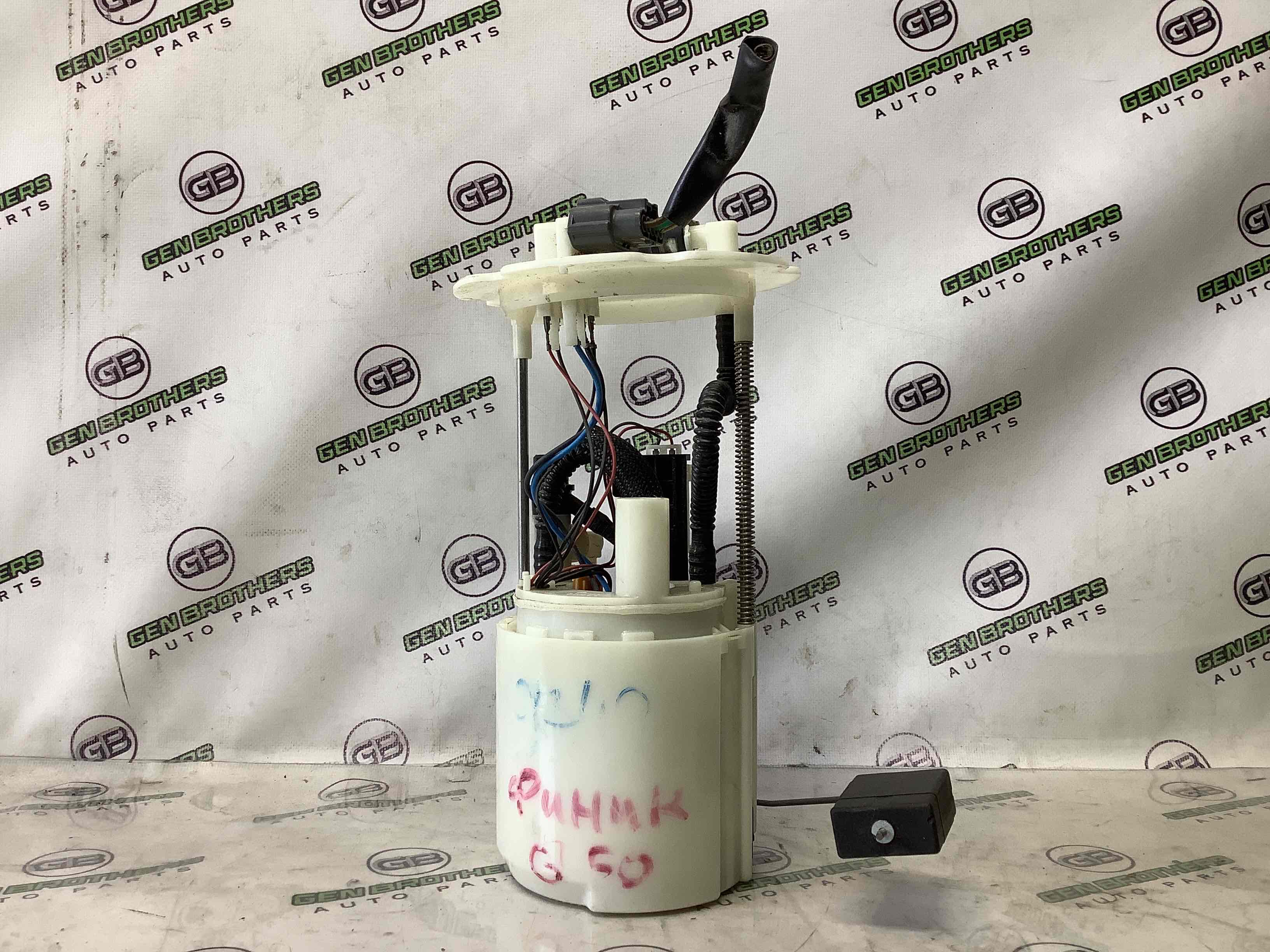 Насос паливний