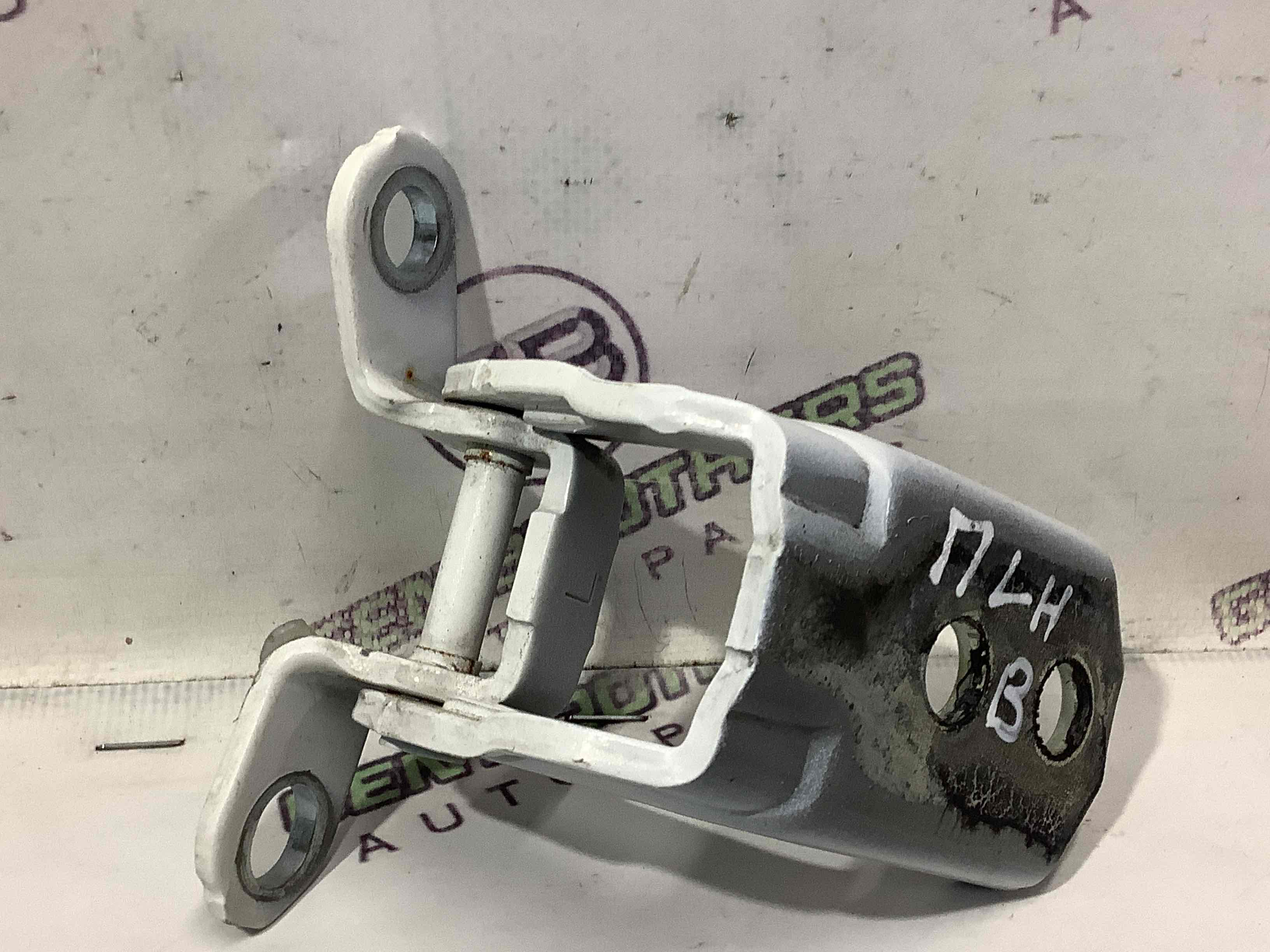 Петля двері, замок двері