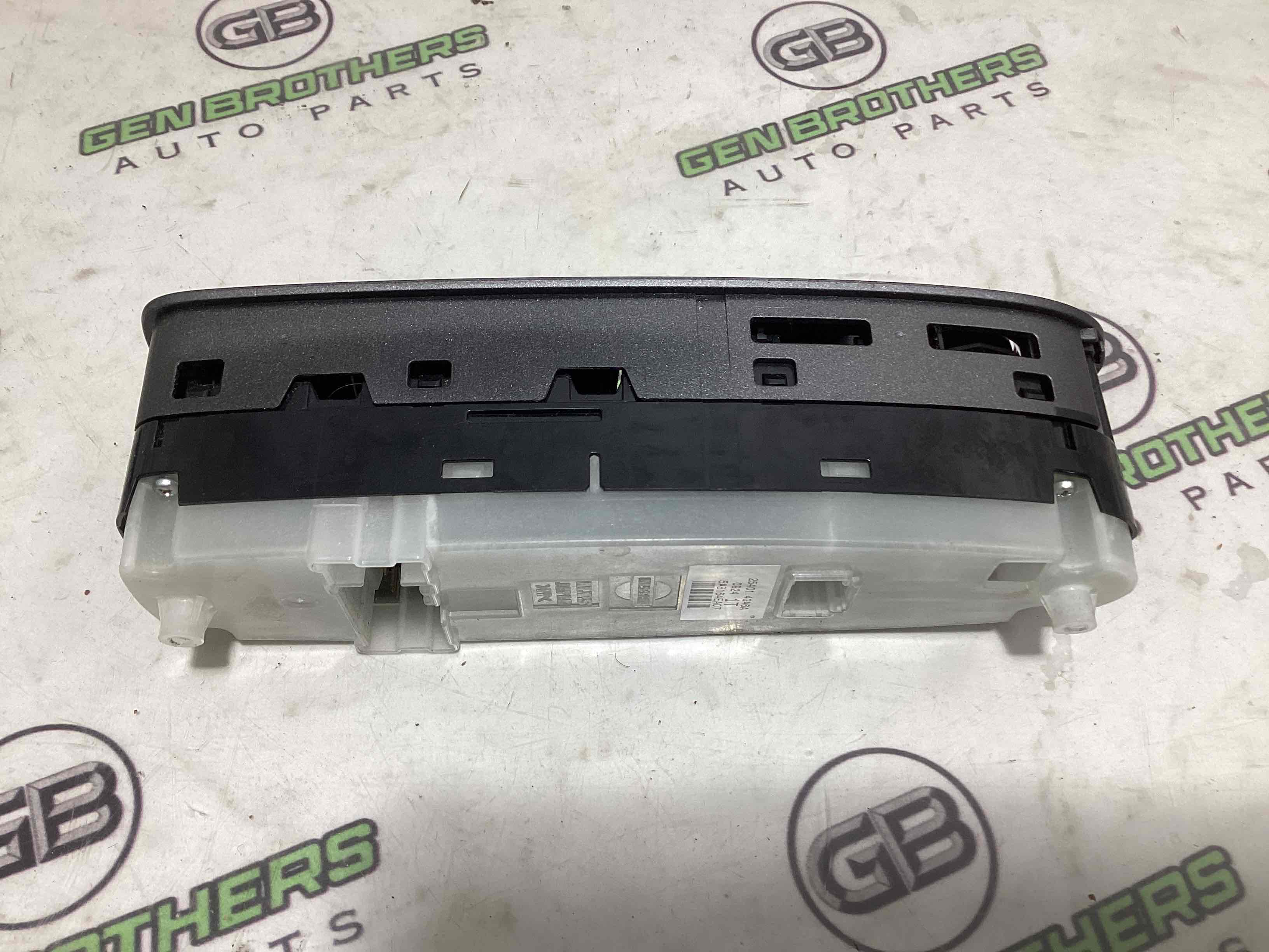 Кнопки керування склопідйомниками