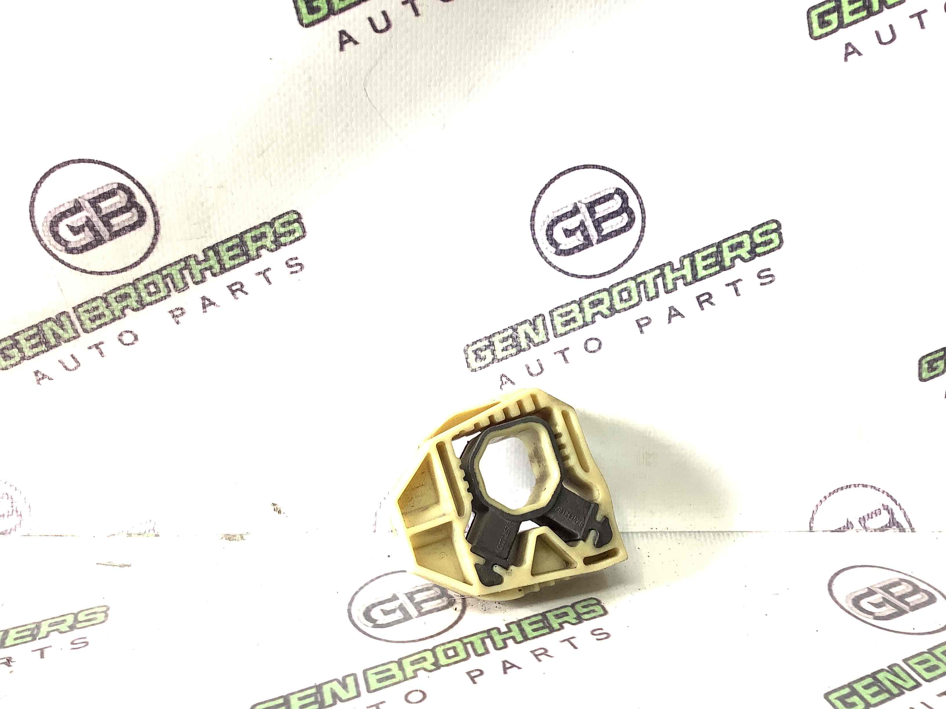 Опора радіатора, кріплення, кронштейн, ущільнювач радіатора