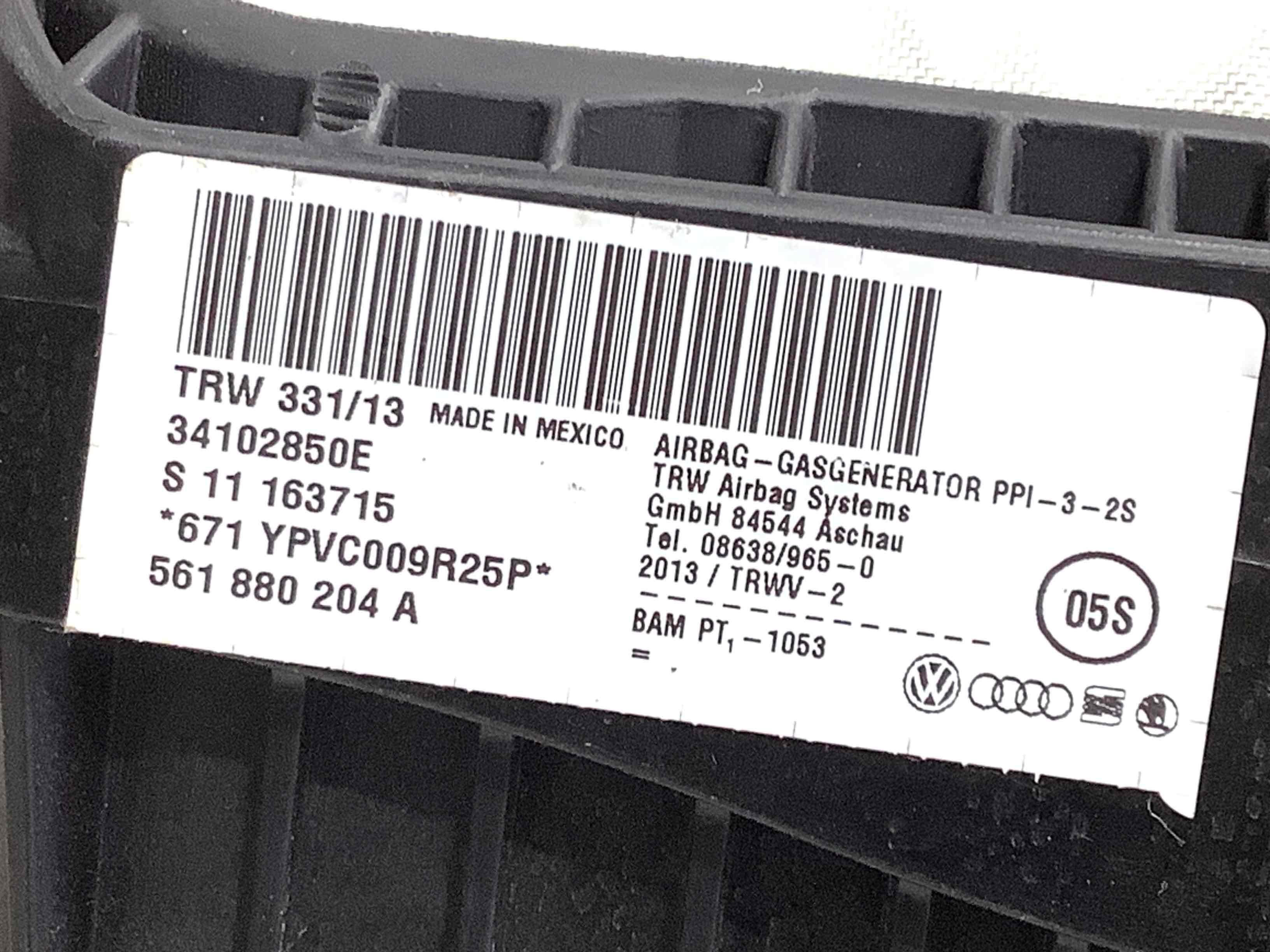 Подушка безпеки пасажира торпедо