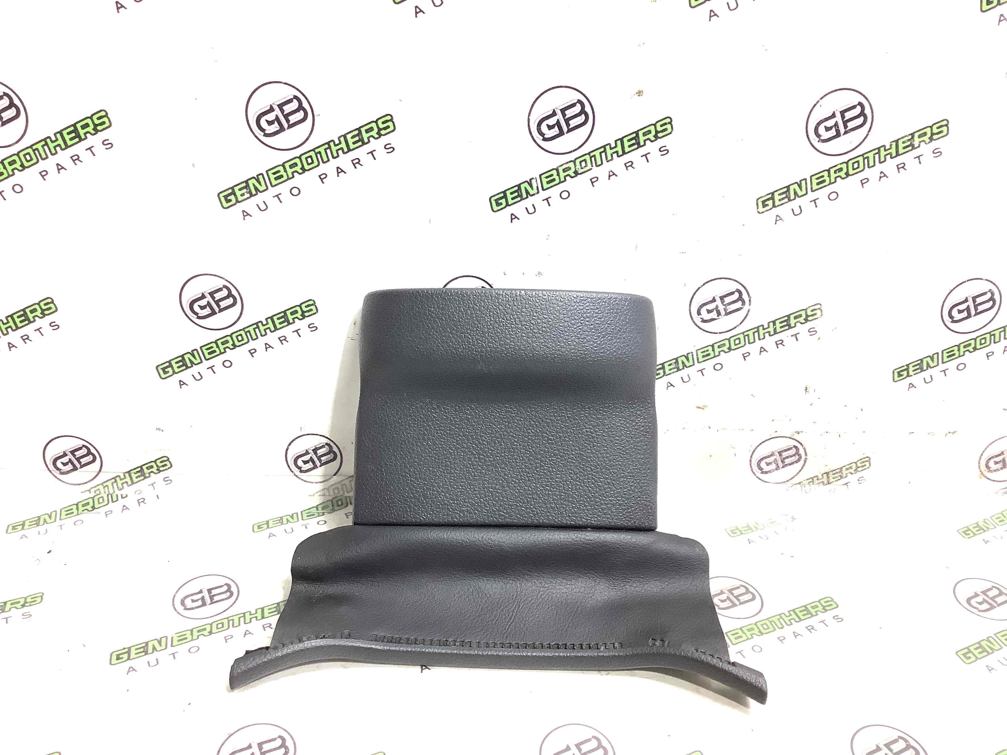 Оздоблення керма та кермової колонки