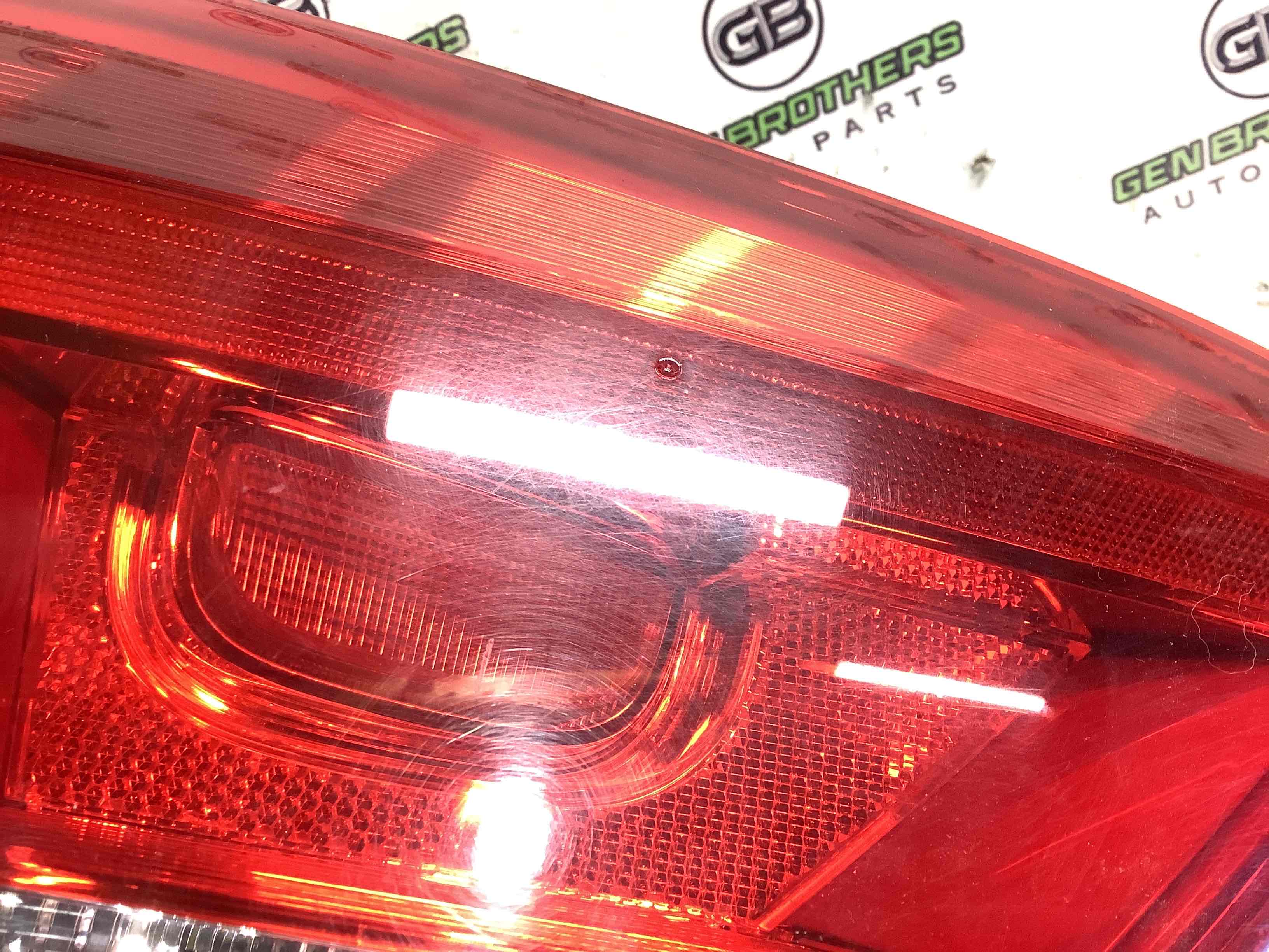 Ліхтар задній лівий