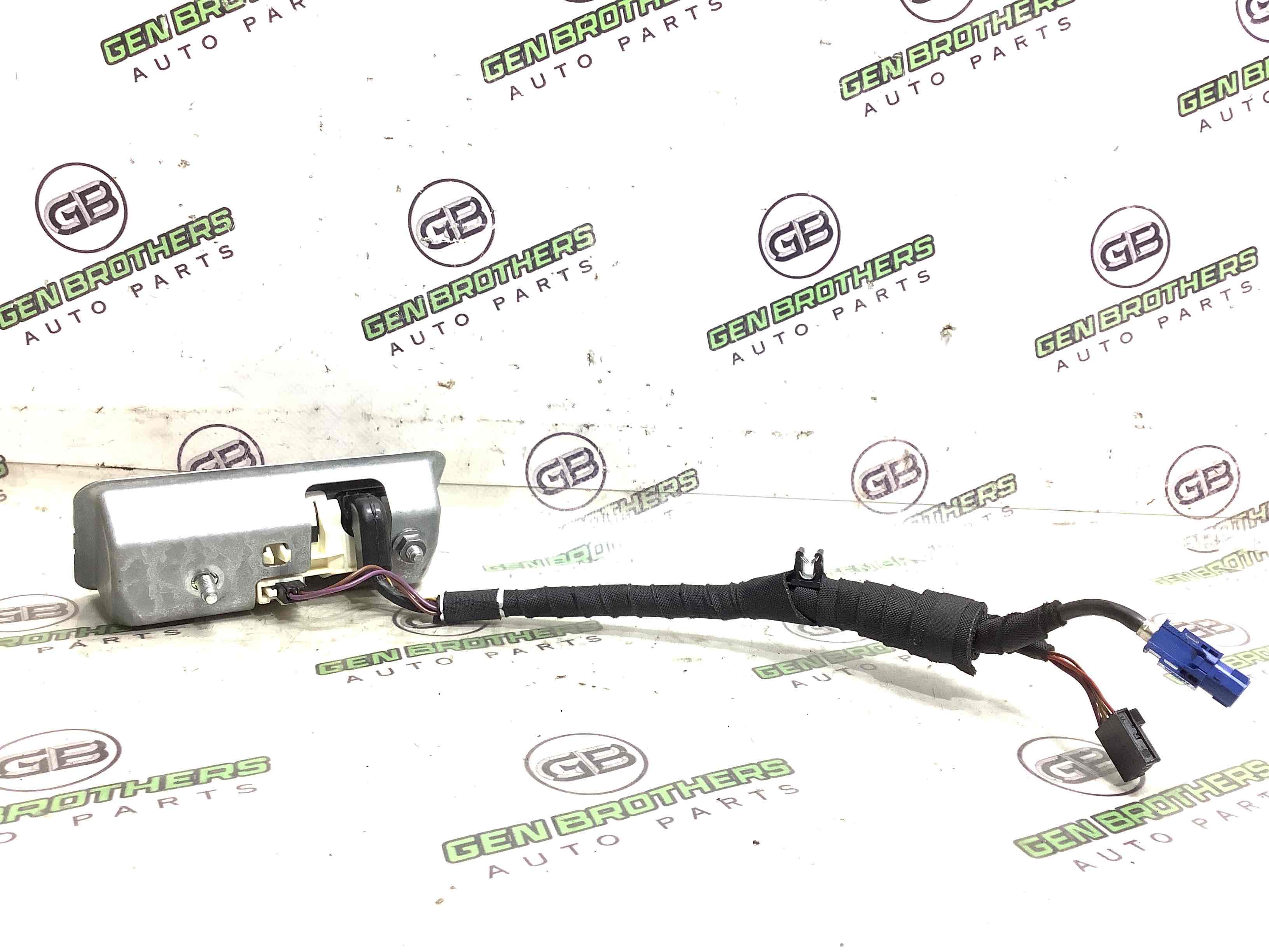 Камера, кріплення камери, корпус