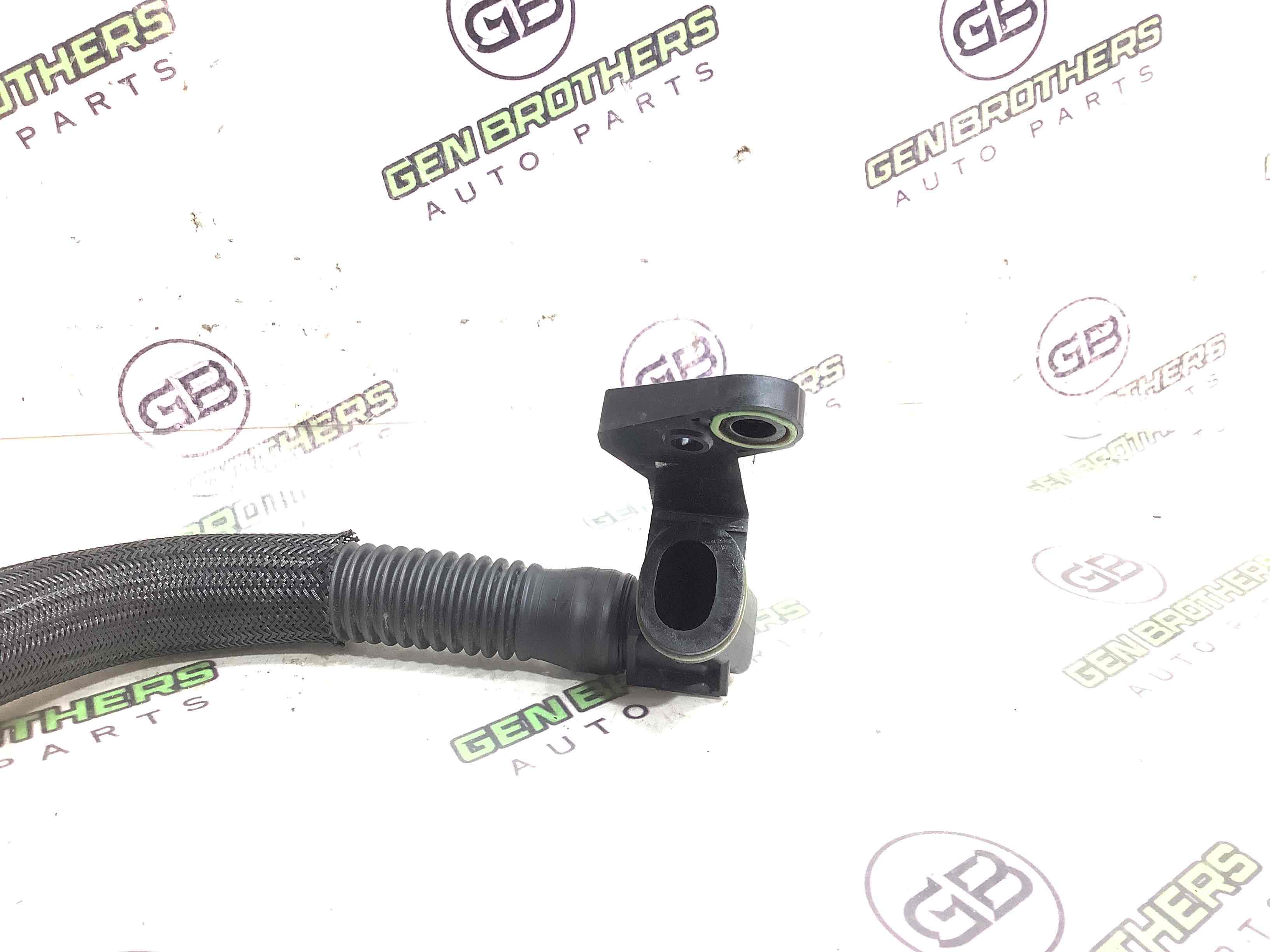 Патрубок трубопровід, шланг