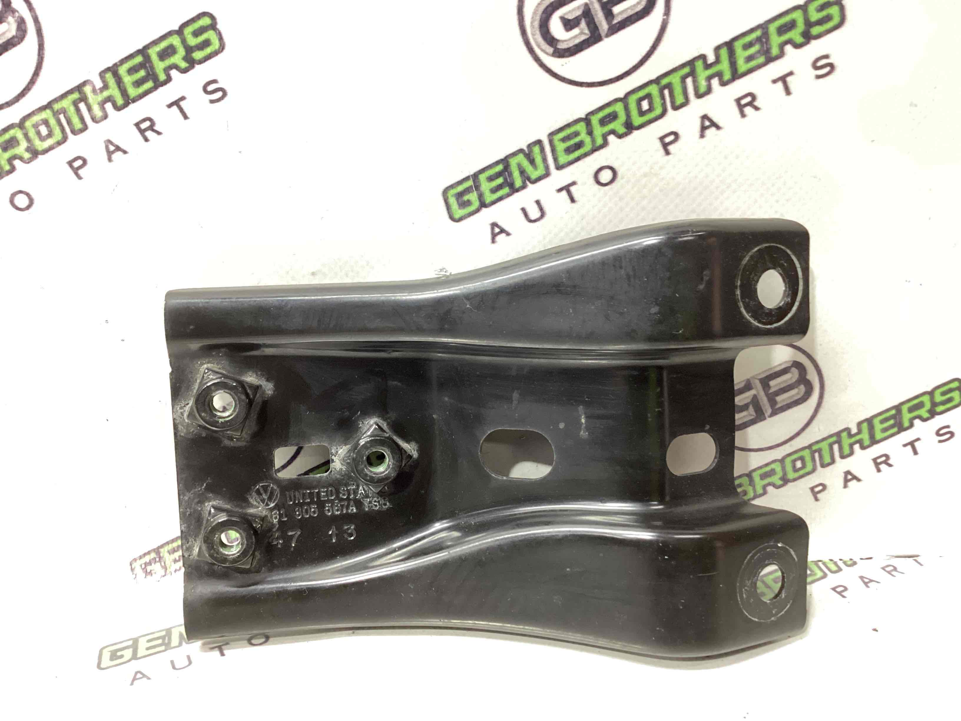 Петля капота, кронштейн капота