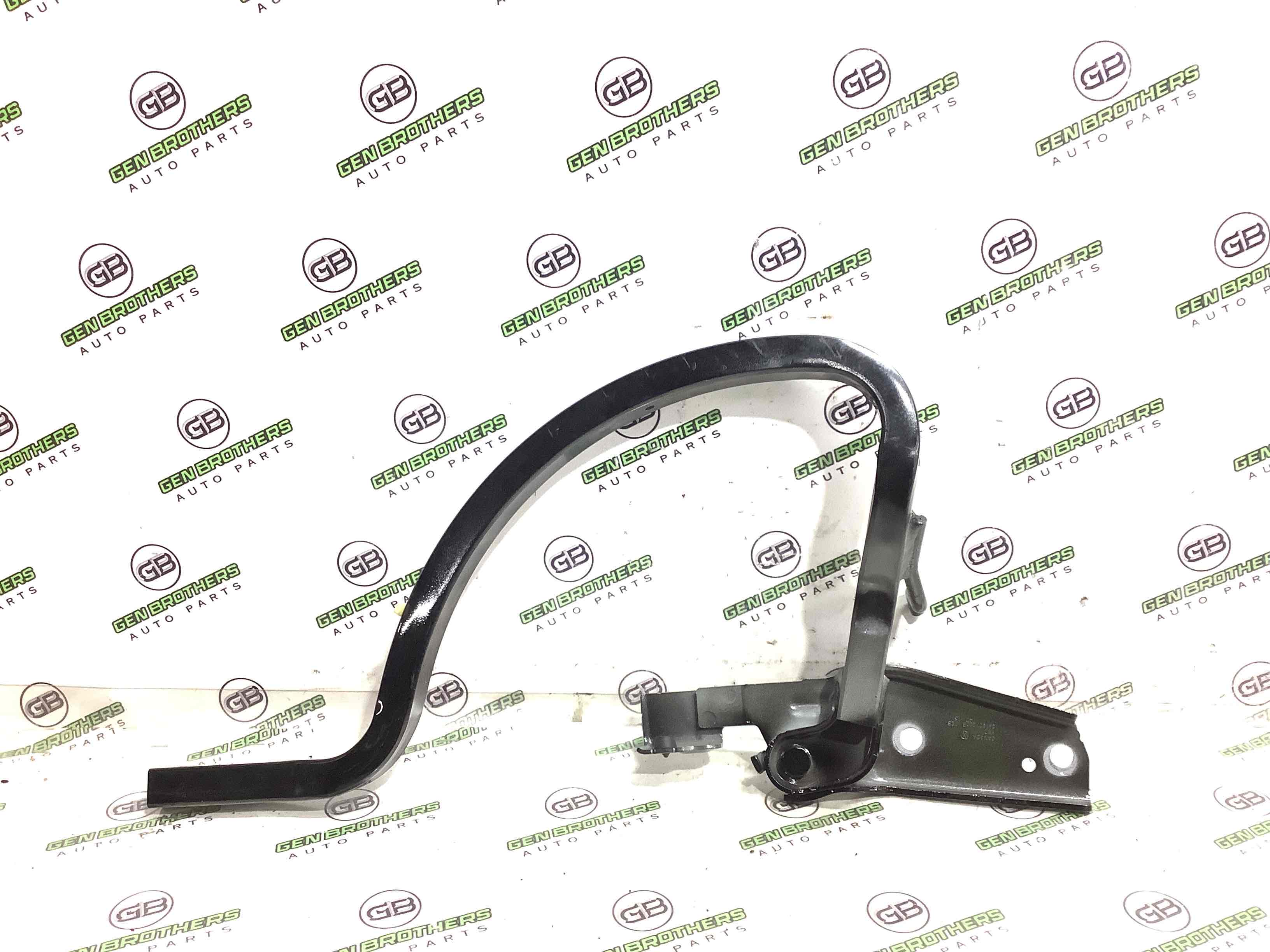 Петля кришки багажника, двері багажника