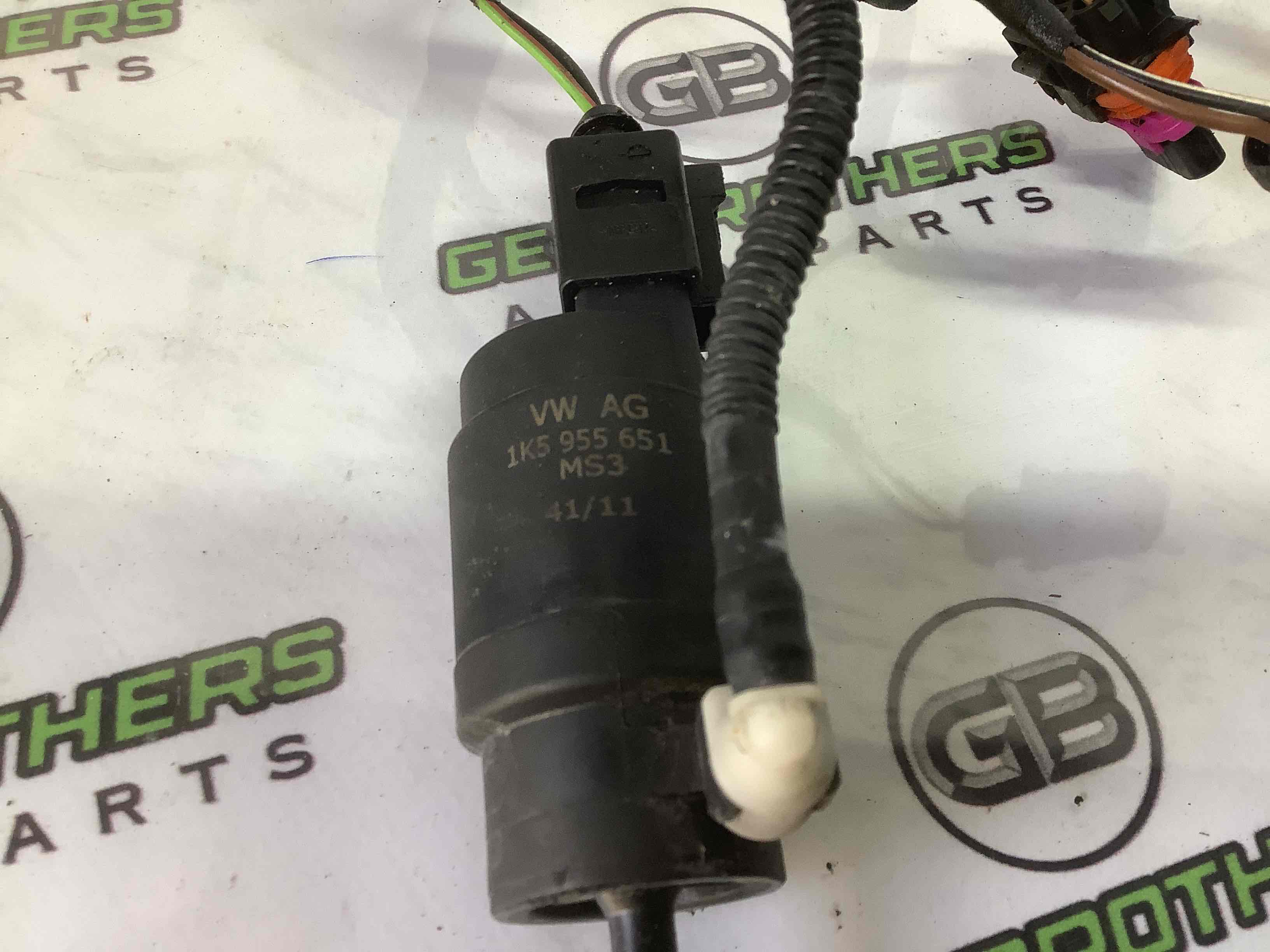 Форсунка омивача, насос омивача, шланг омивача