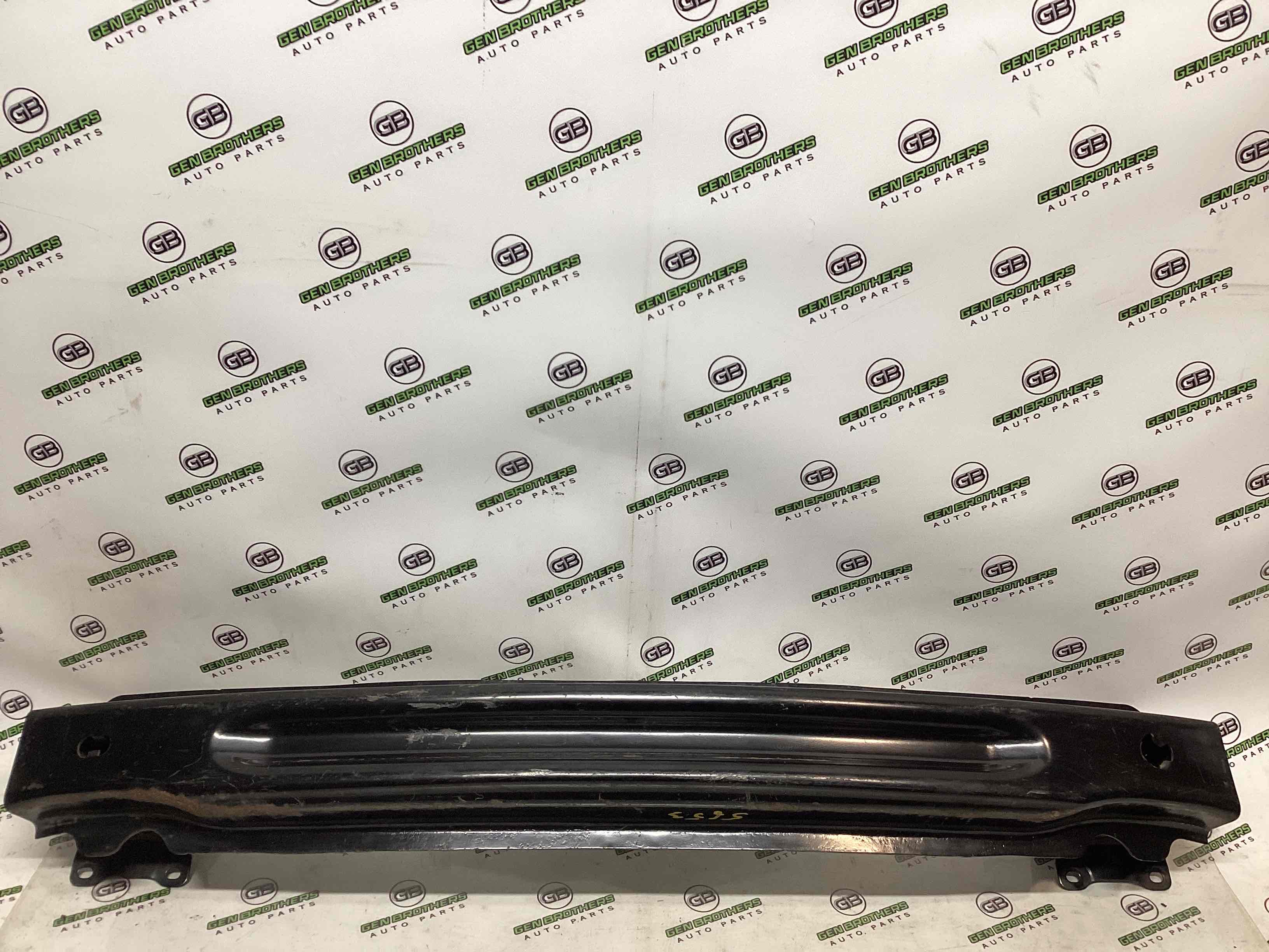 Підсилювач бампера заднього