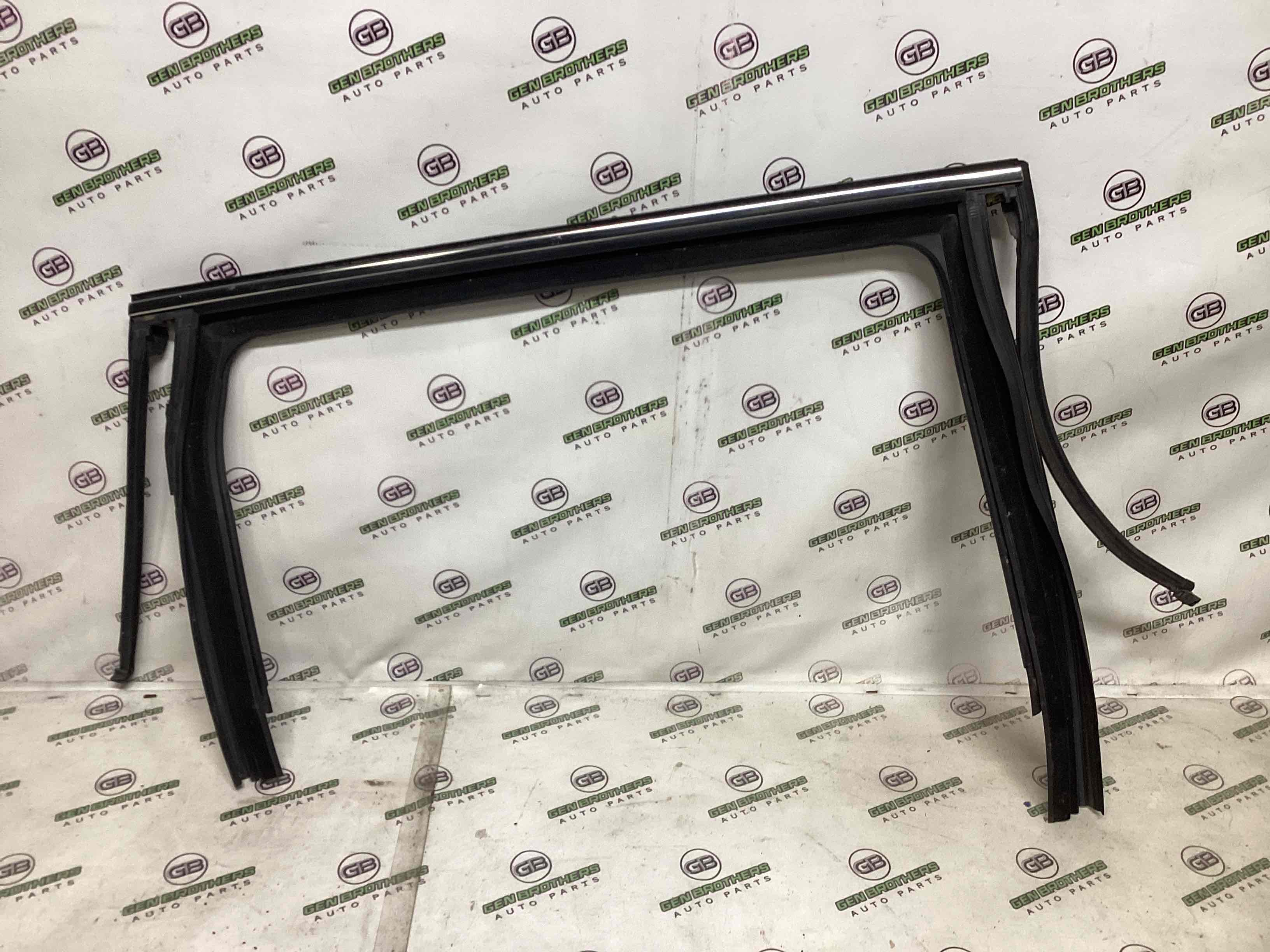 Ущільнювач скла, двері