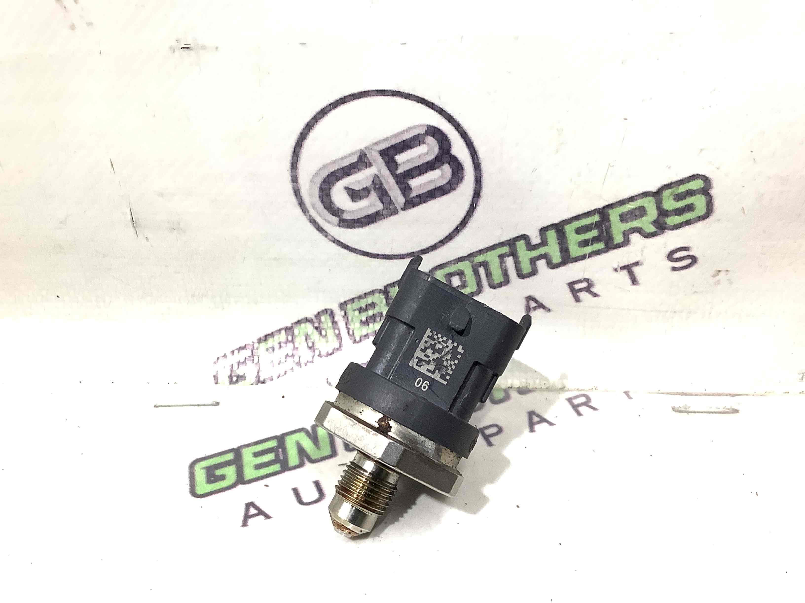 Датчик тиску палива