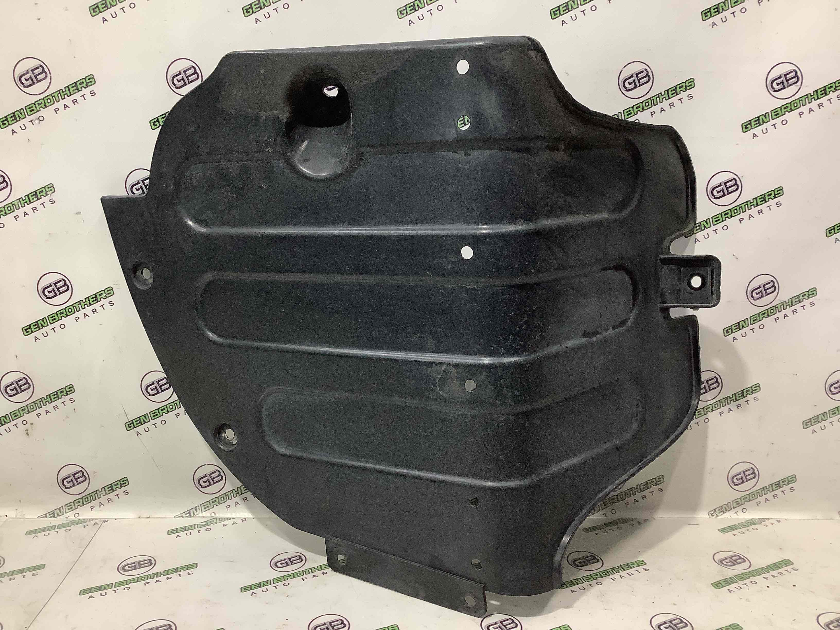 Захист заднього бампера