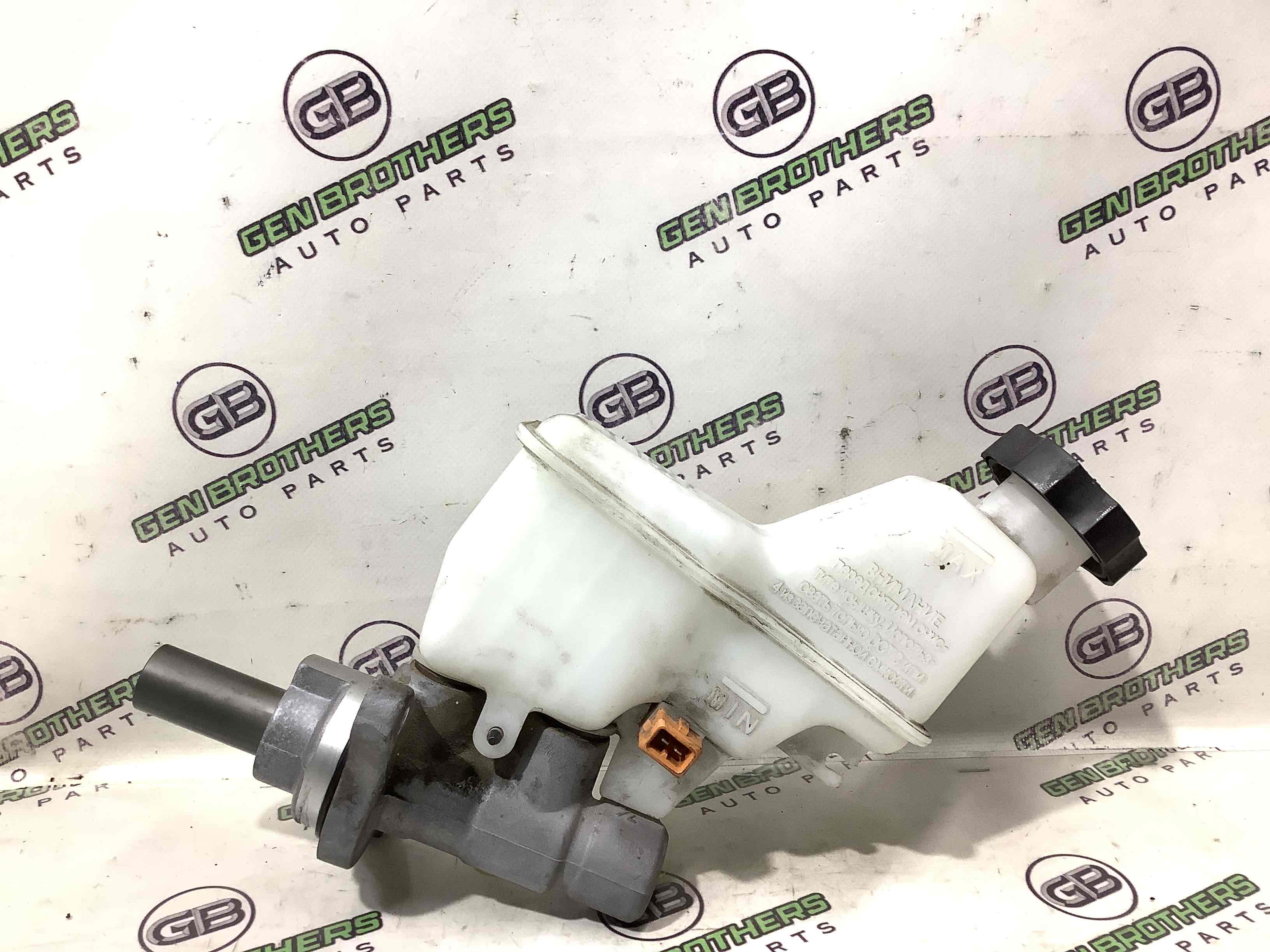 Циліндр гальмівний головний