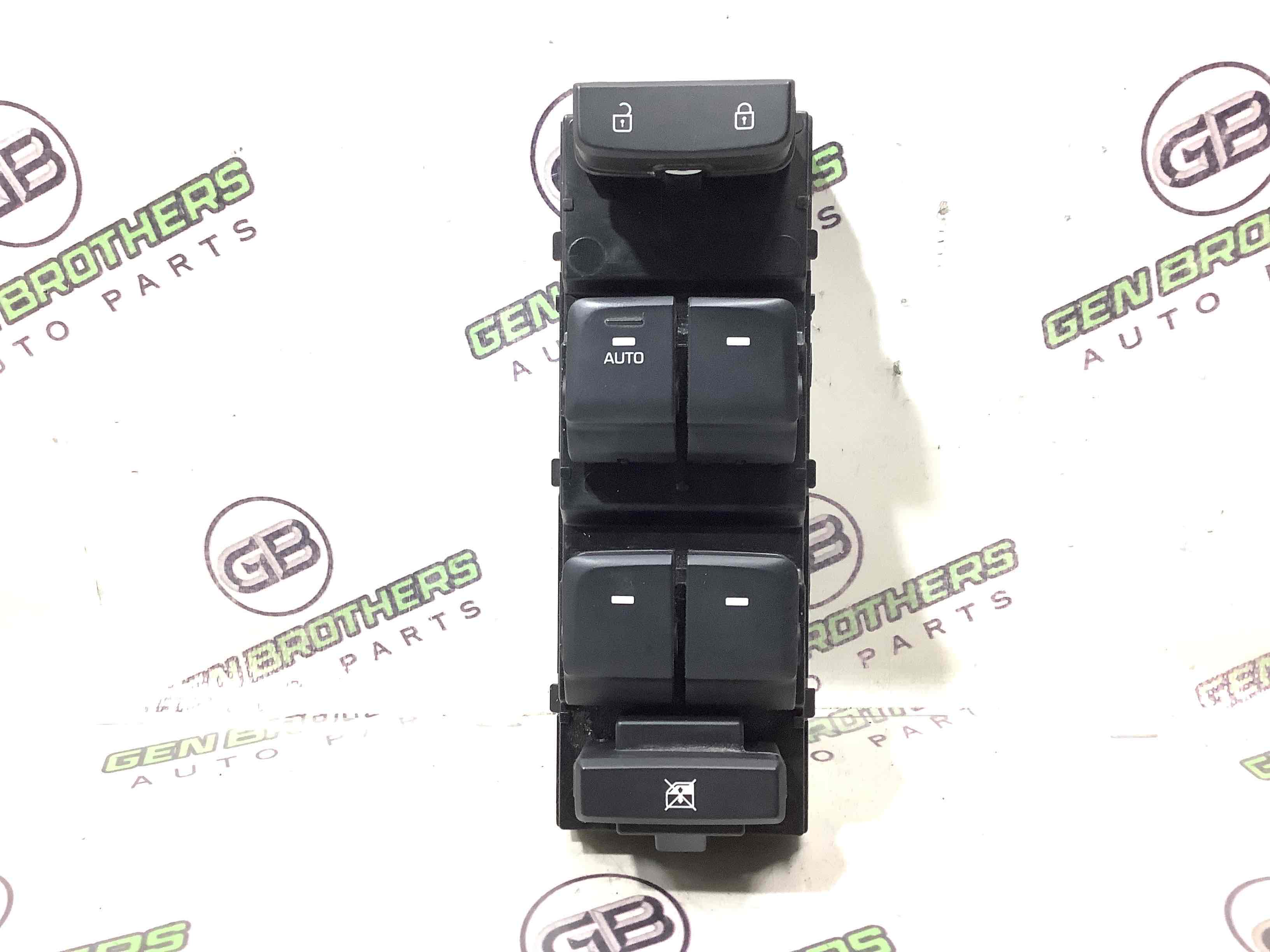 Кнопки керування склопідйомниками