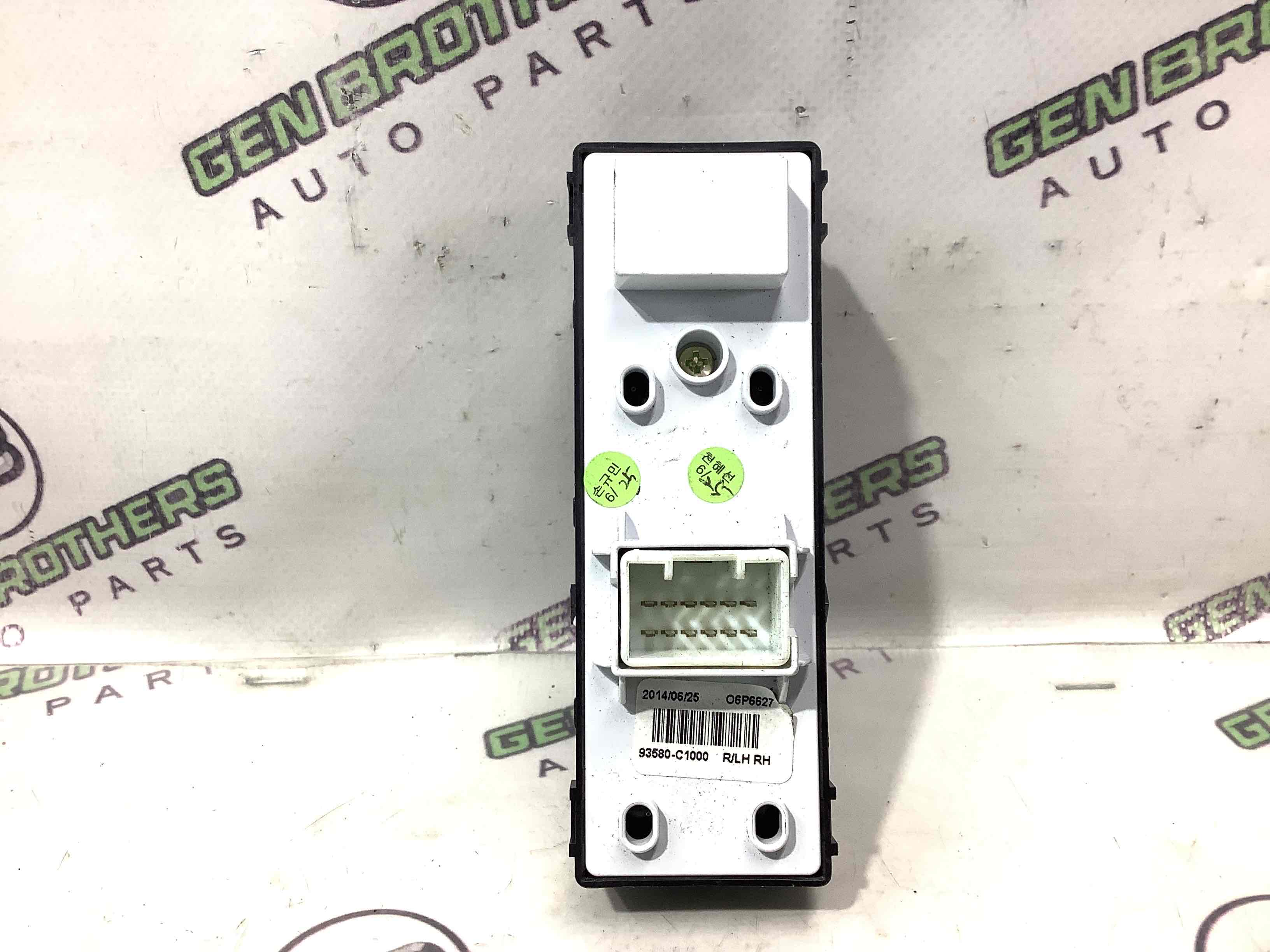 Кнопки керування склопідйомниками