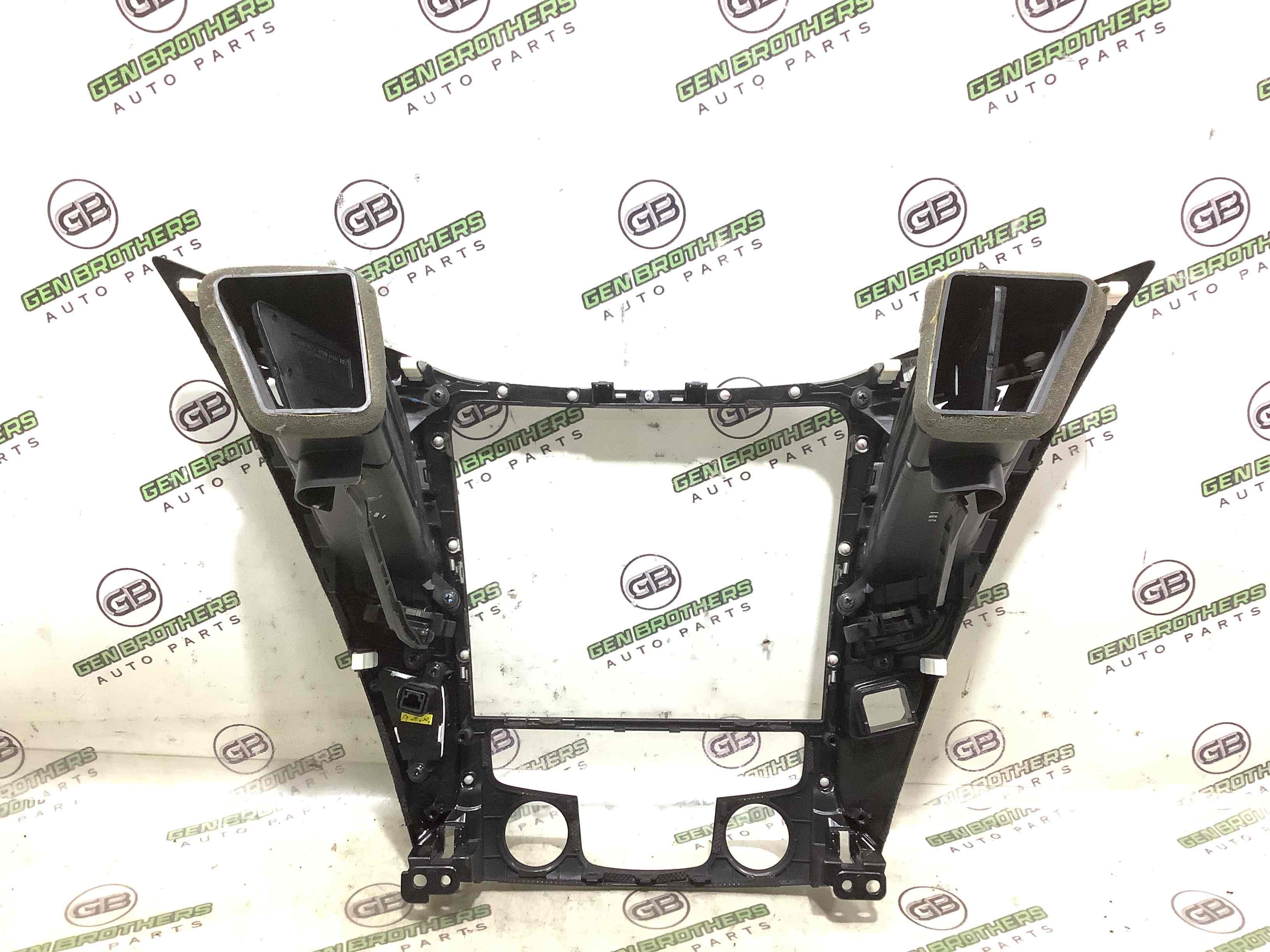 Рамка магнітоли