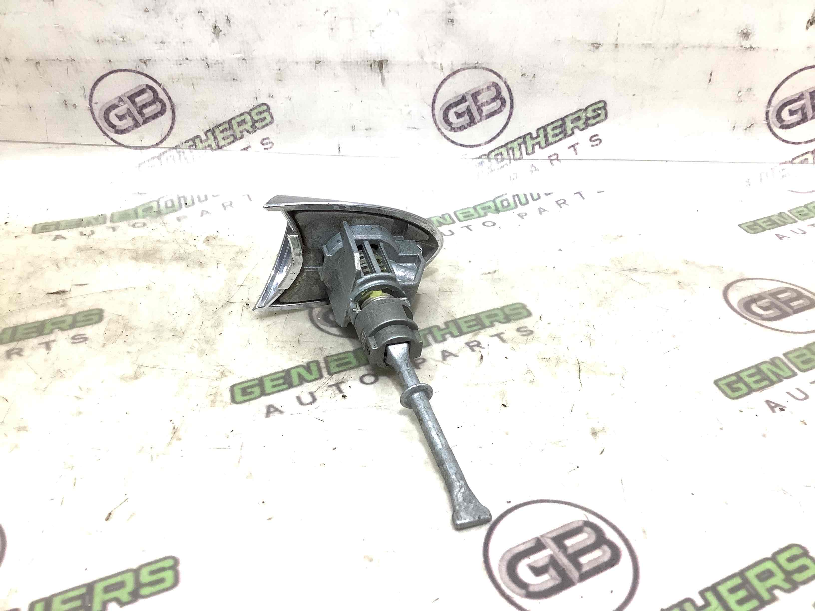 Заглушка ручки двери