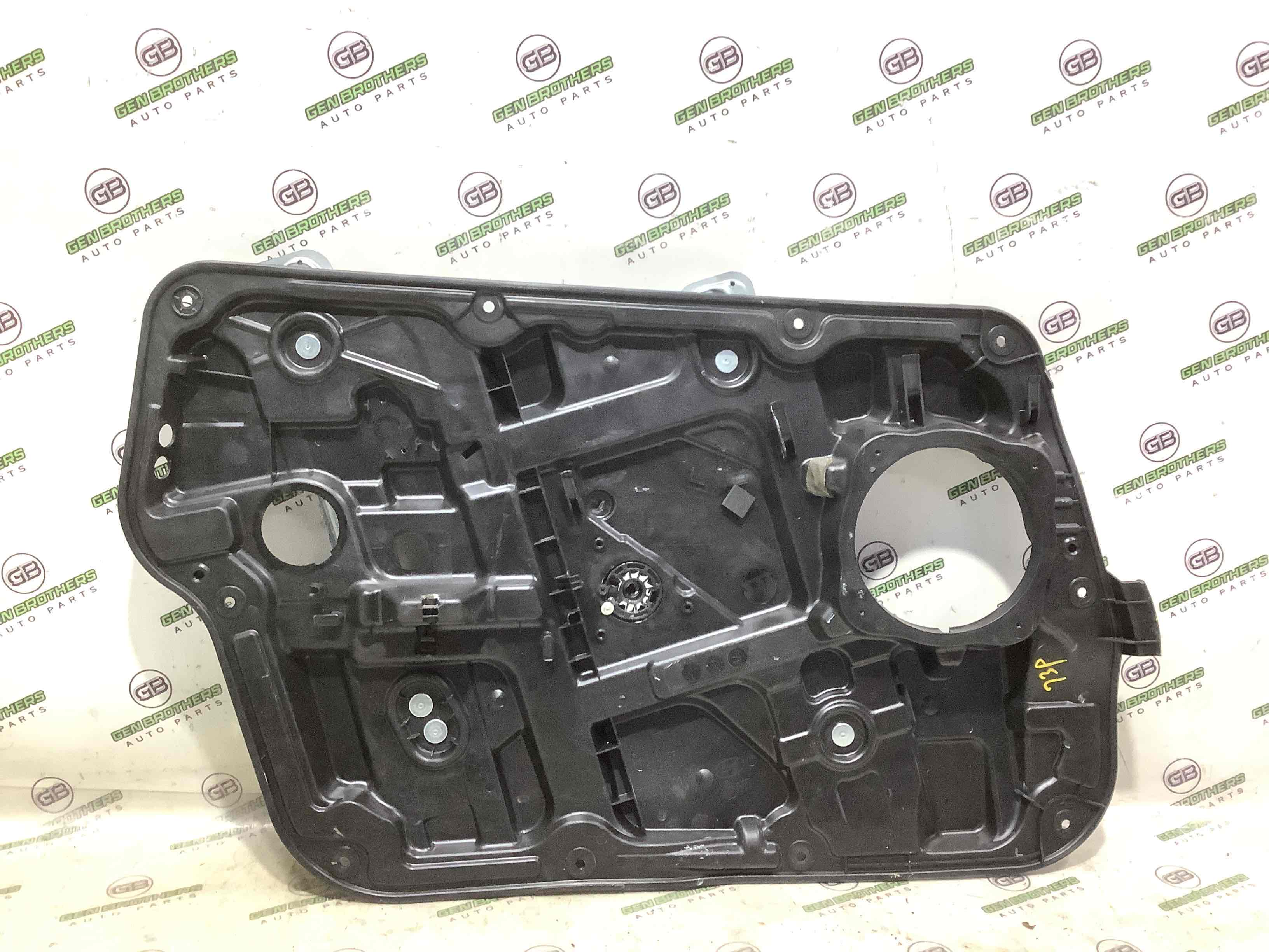 Стеклоподъемник передний левый