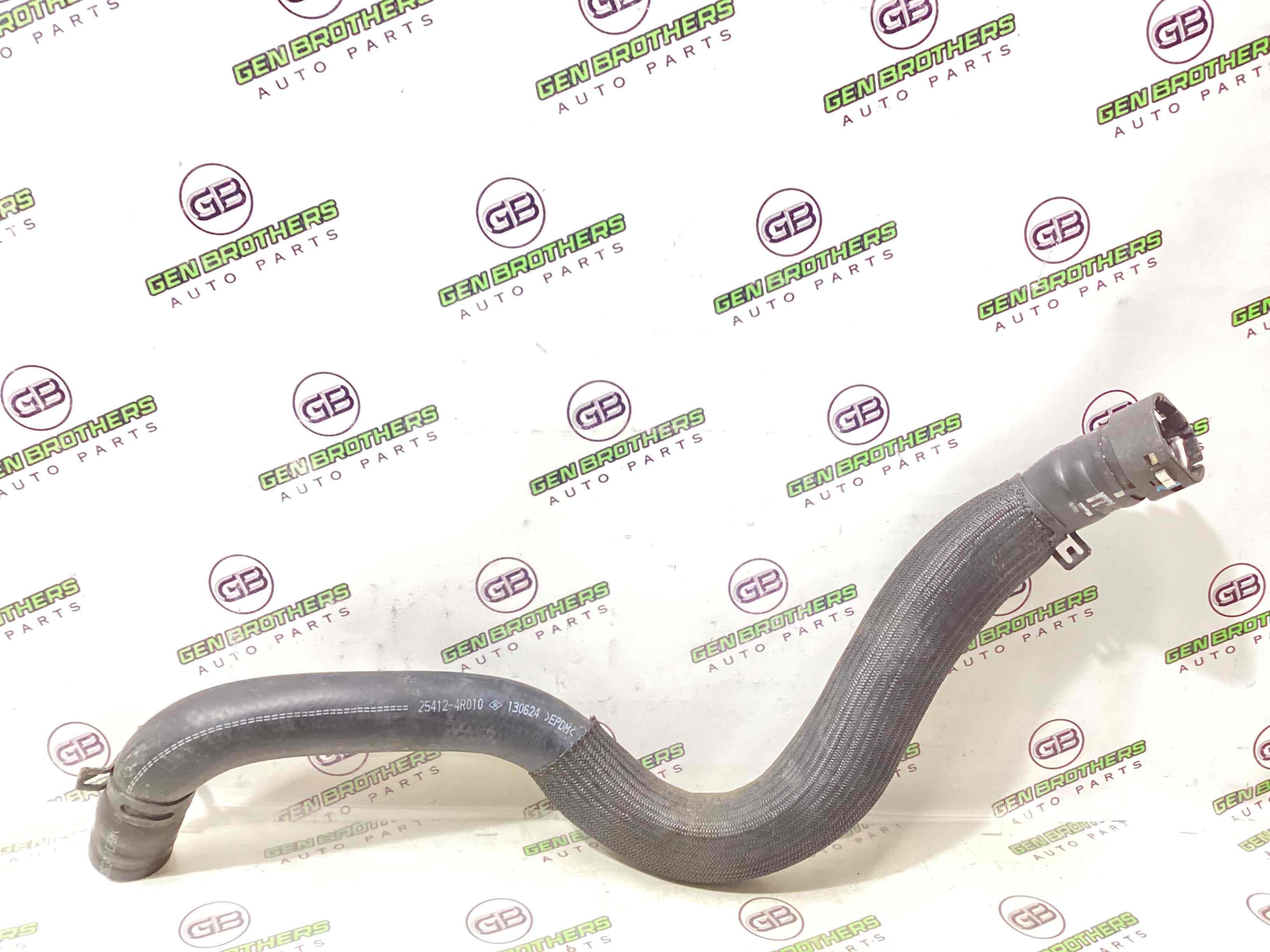 Патрубок радіаторів