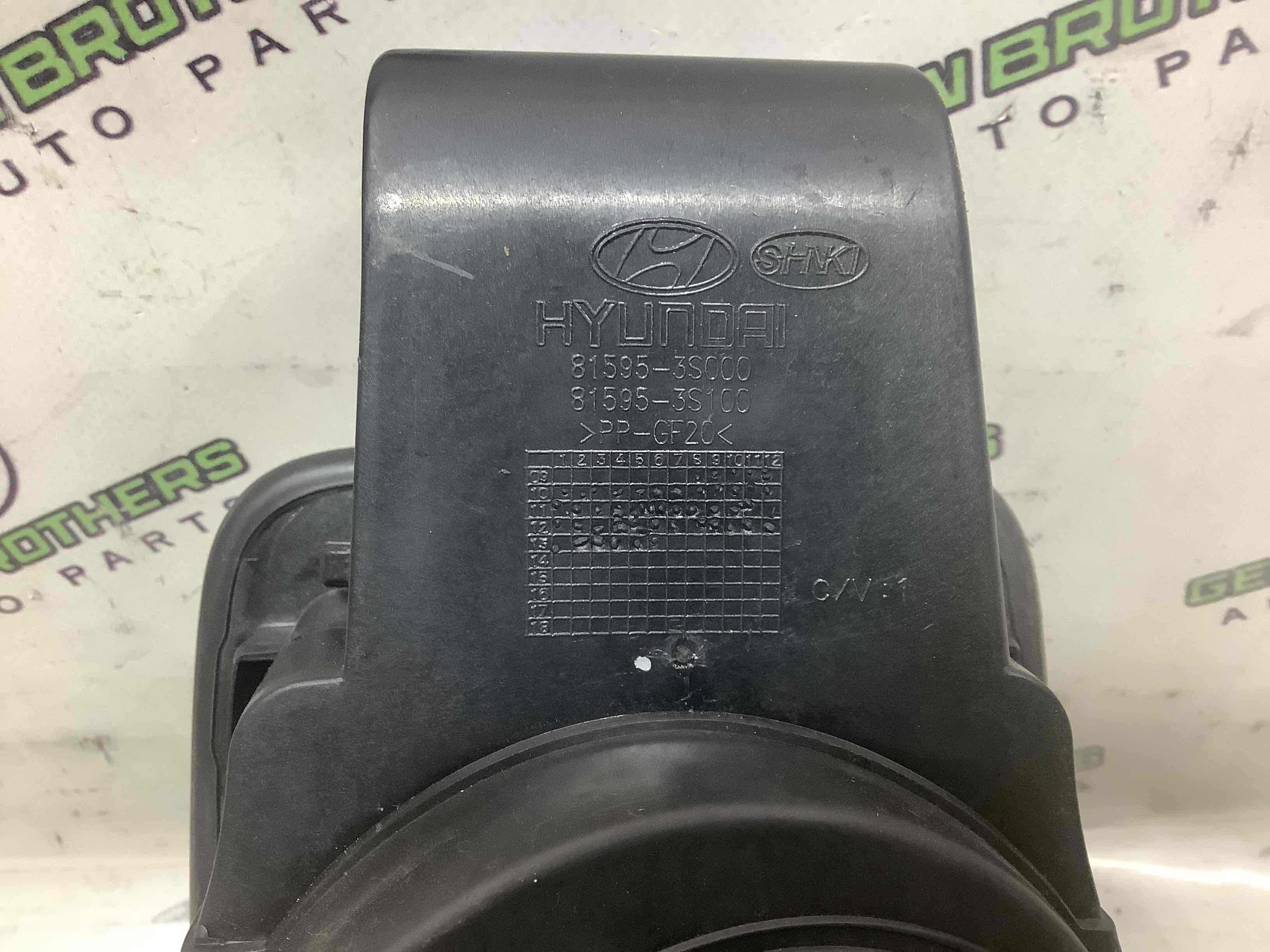 Лючок бензобака