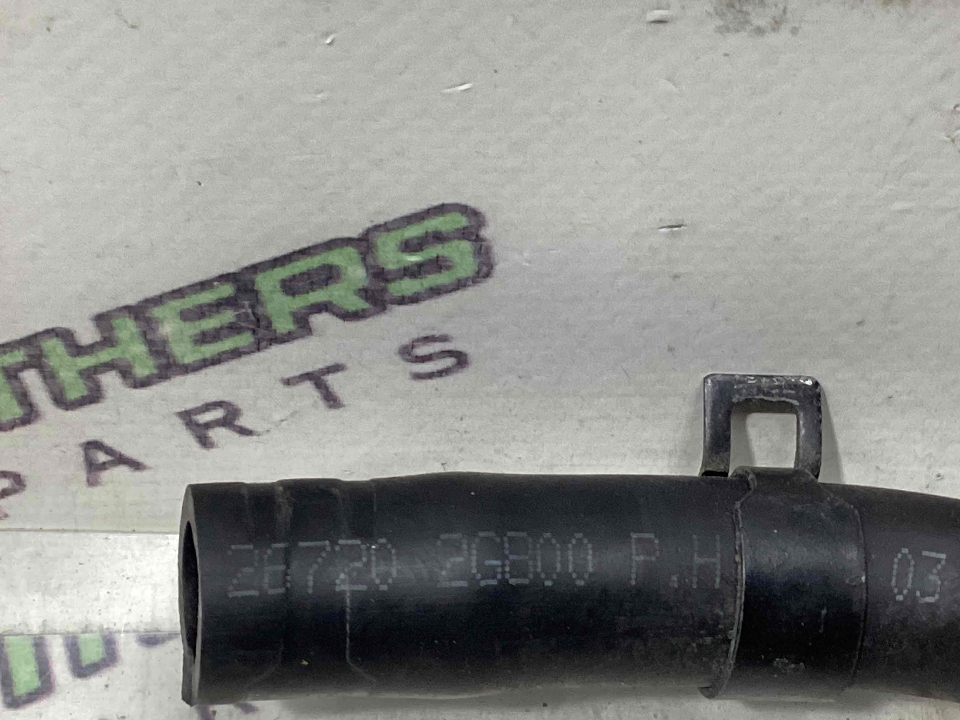 Патрубок трубопровід, шланг