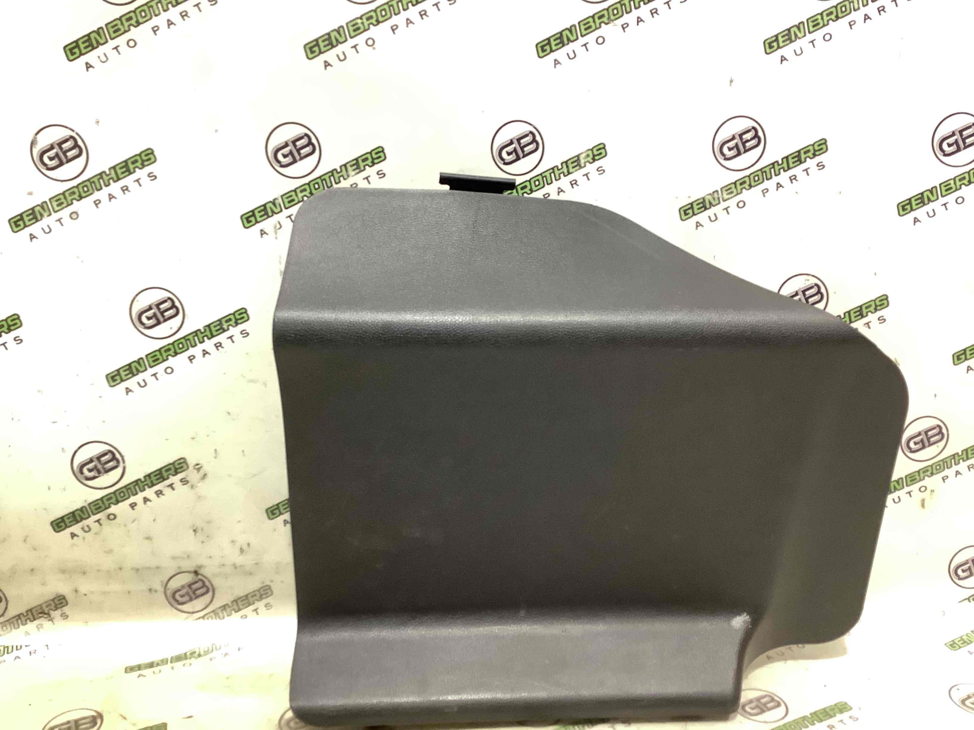 Акумуляторна батарея, кріплення та ін.