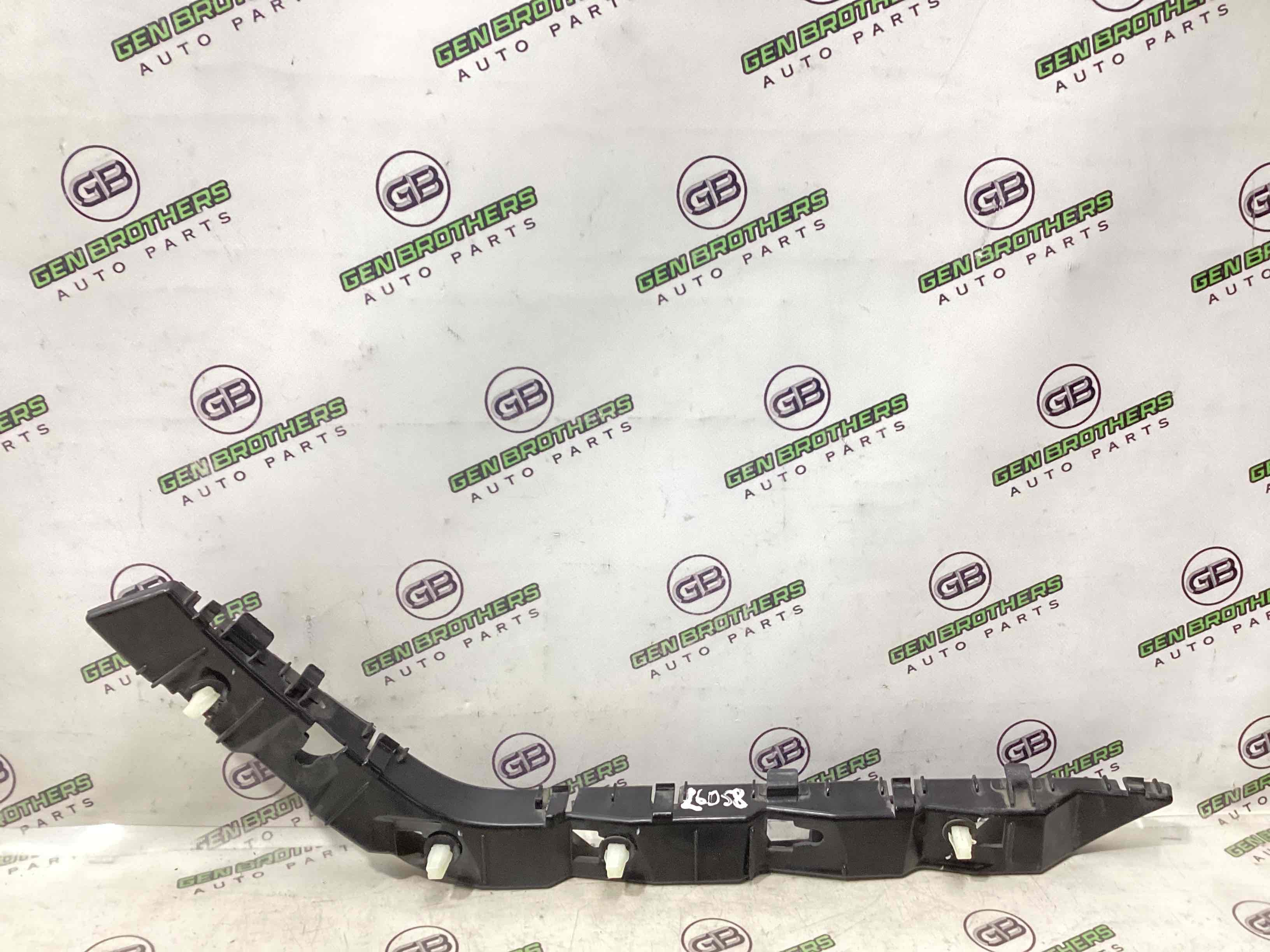 Кріплення заднього бампера ліве