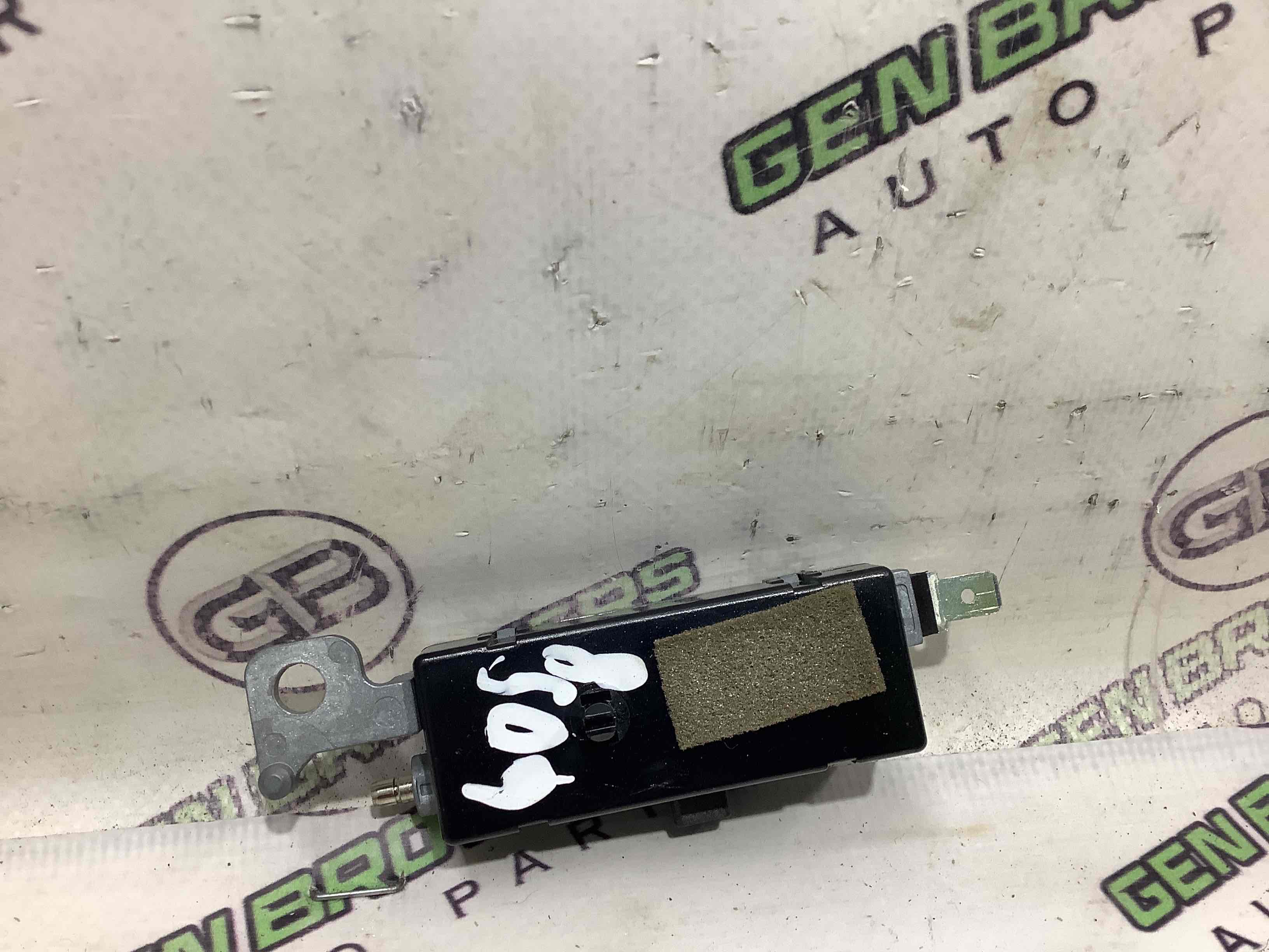 Антена, підсилювач антени