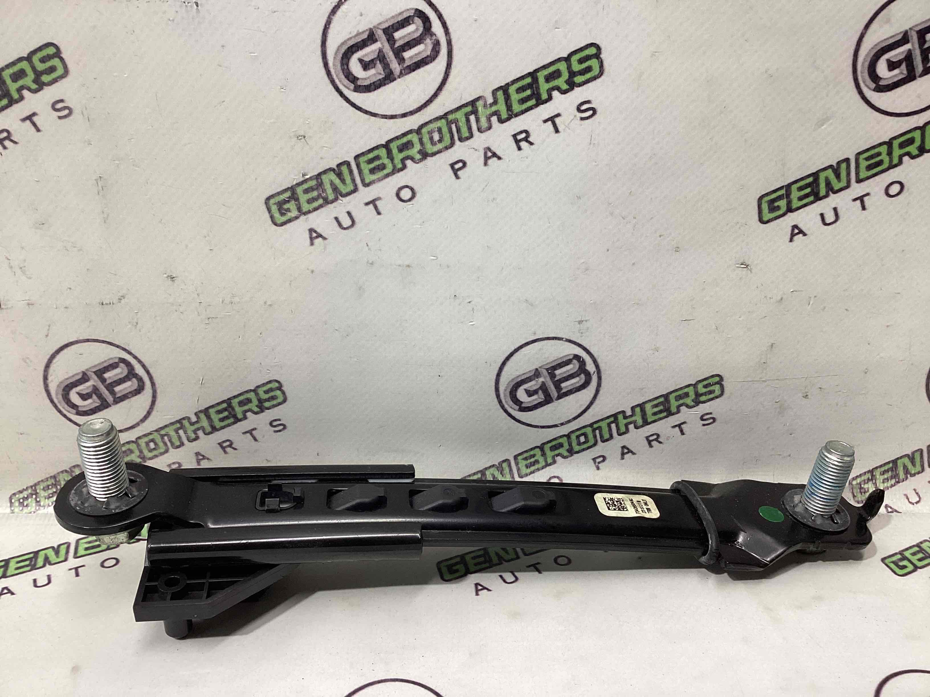 Регулятор висоти ременя безпеки