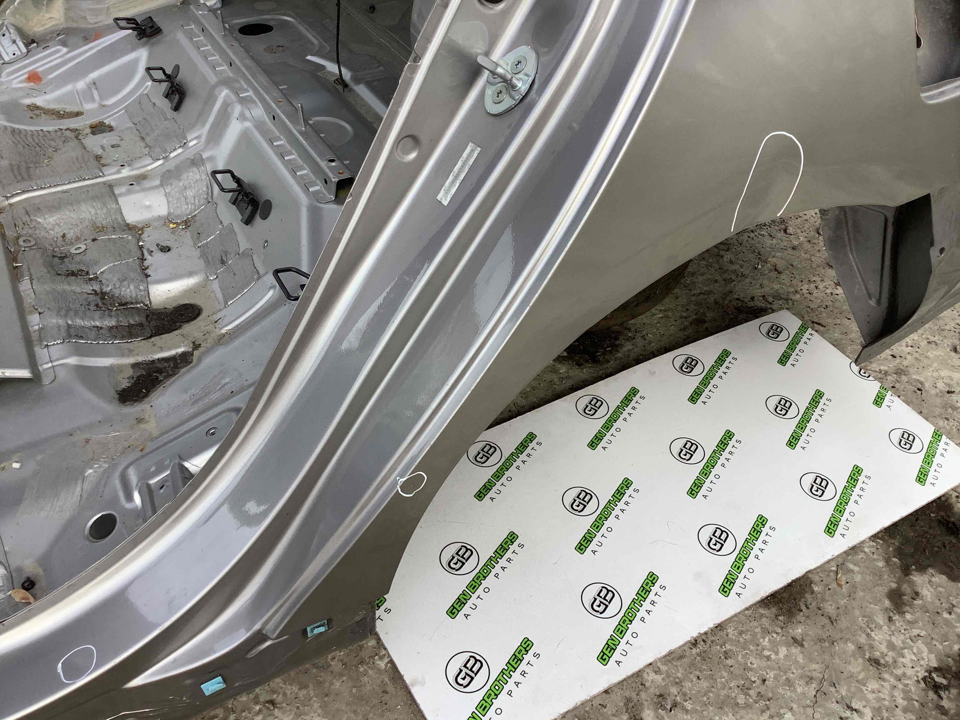 Четверть задняя левая