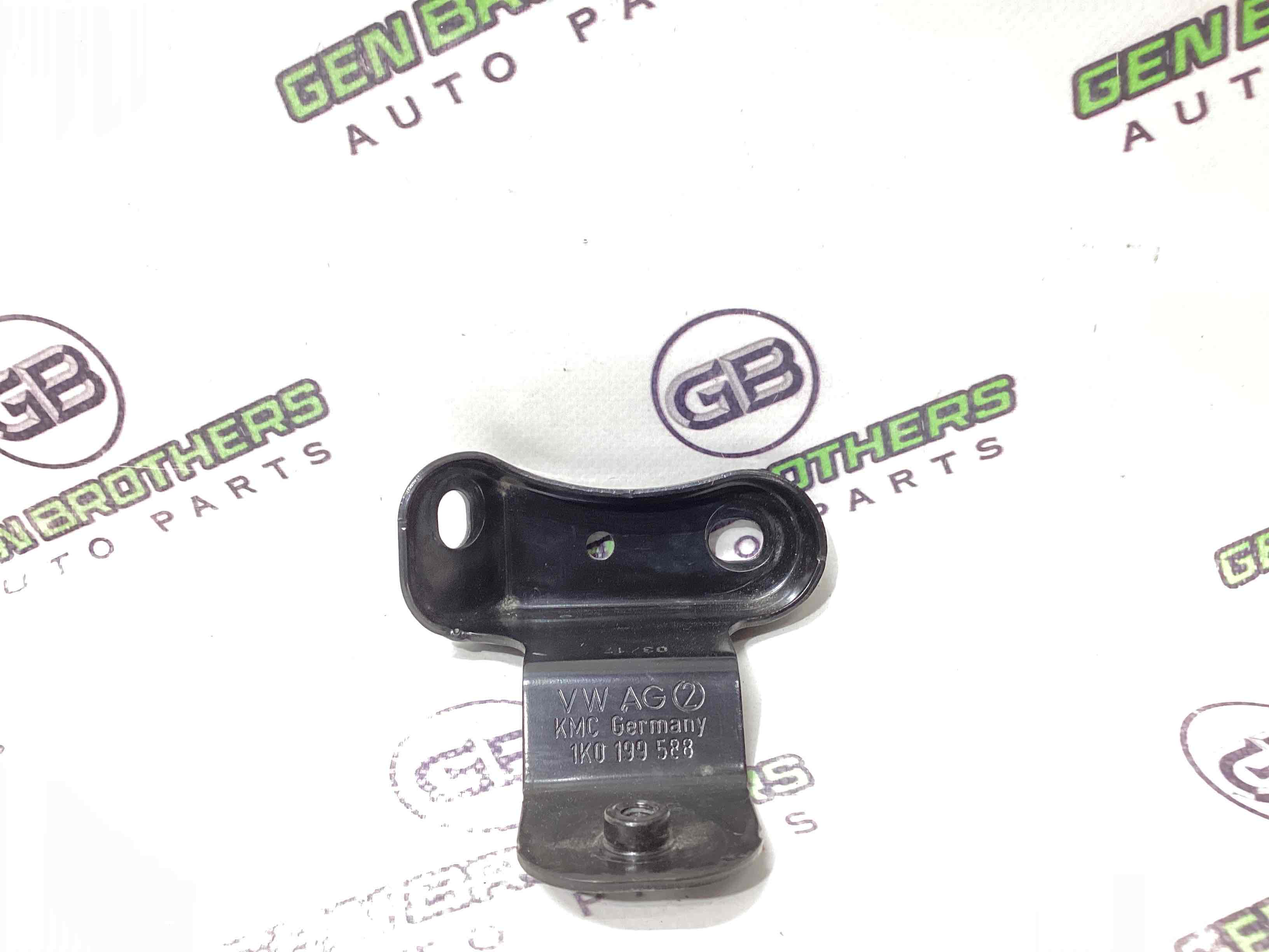 Кріплення, кронштейн