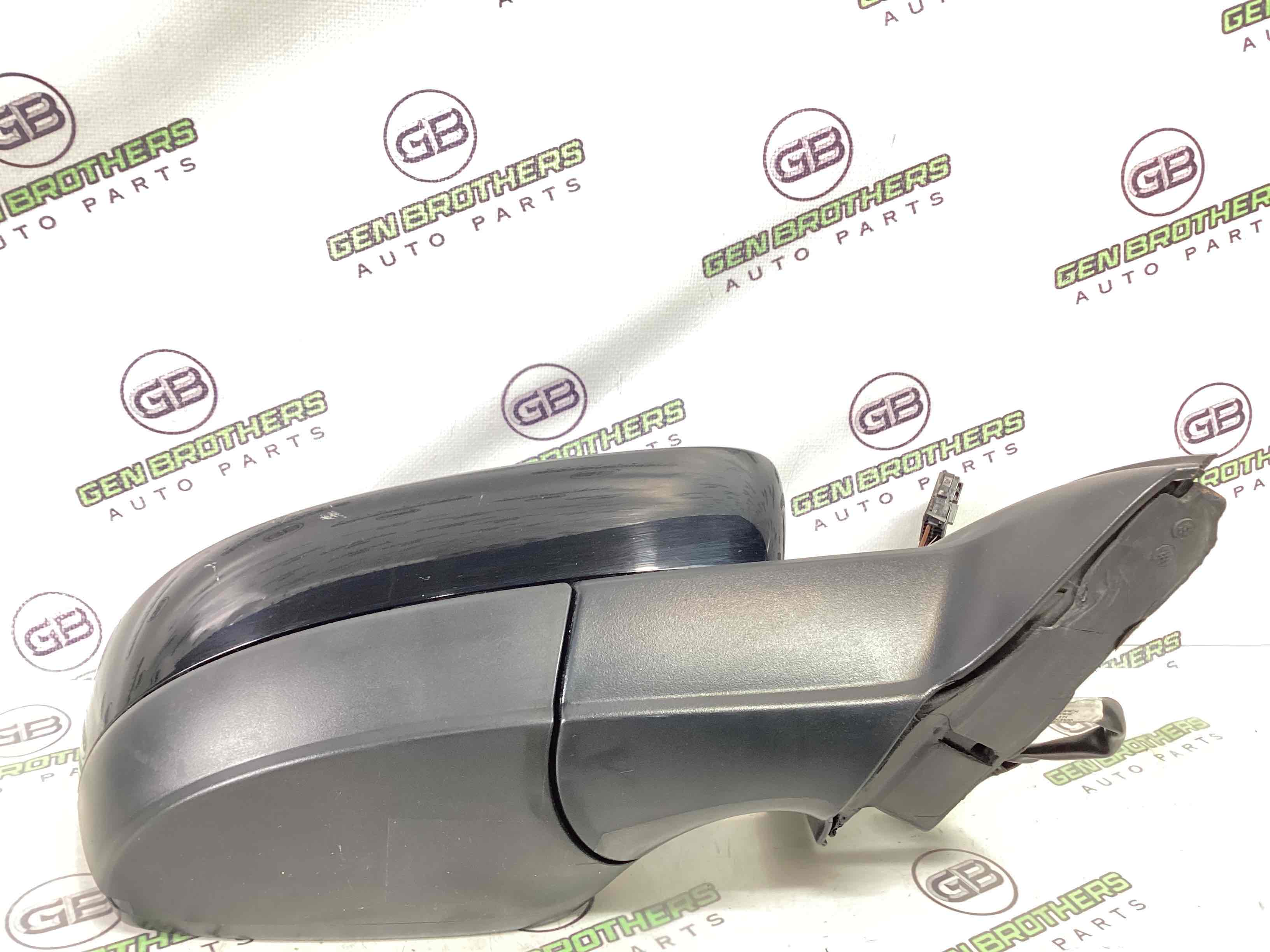 Дзеркало зовнішнє праве