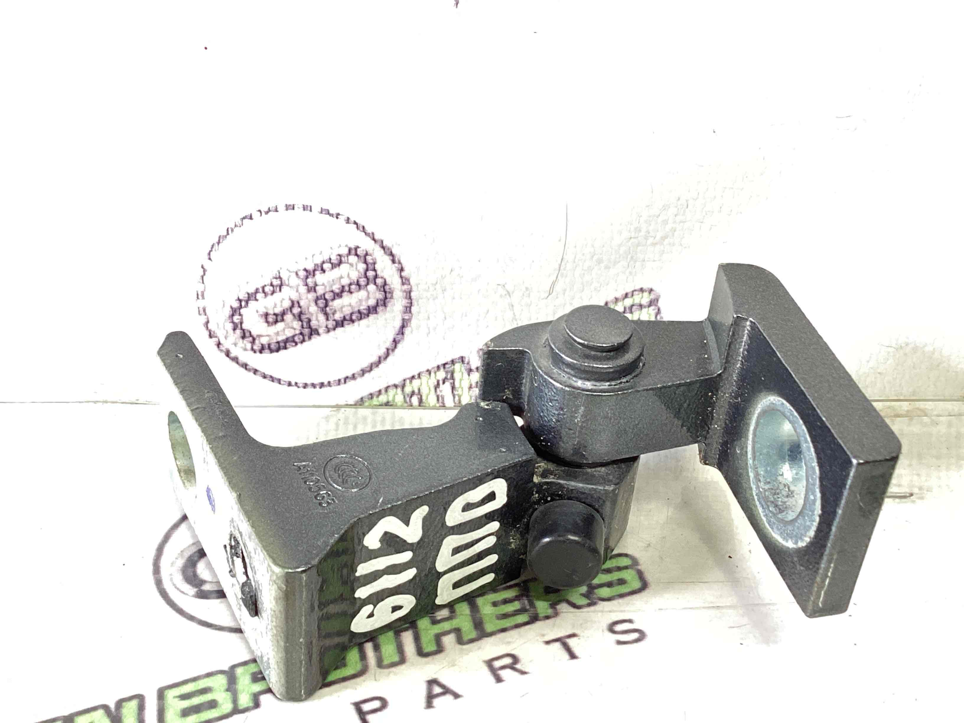 Петля двері, замок двері