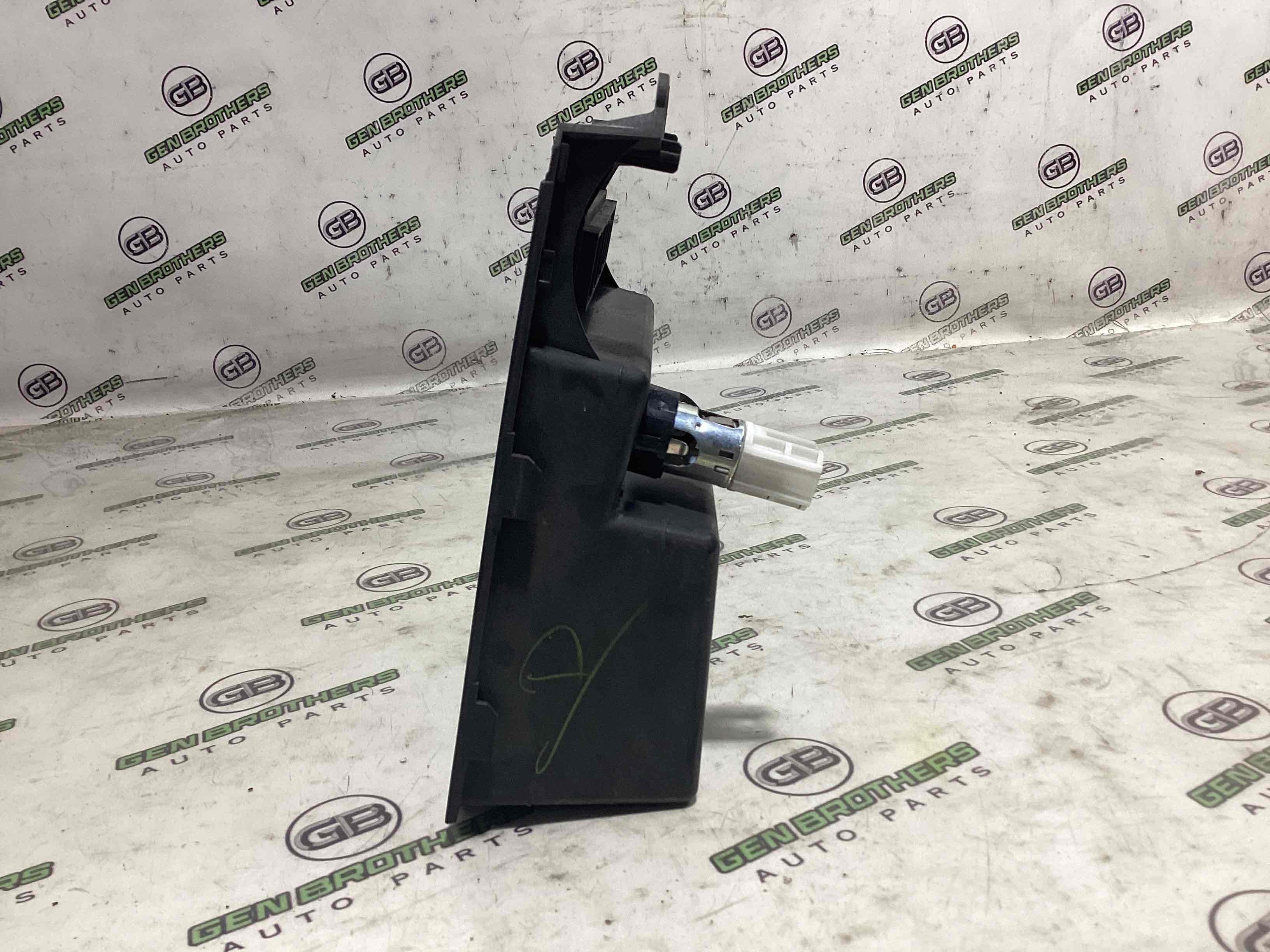 Оздоблення центральної консолі